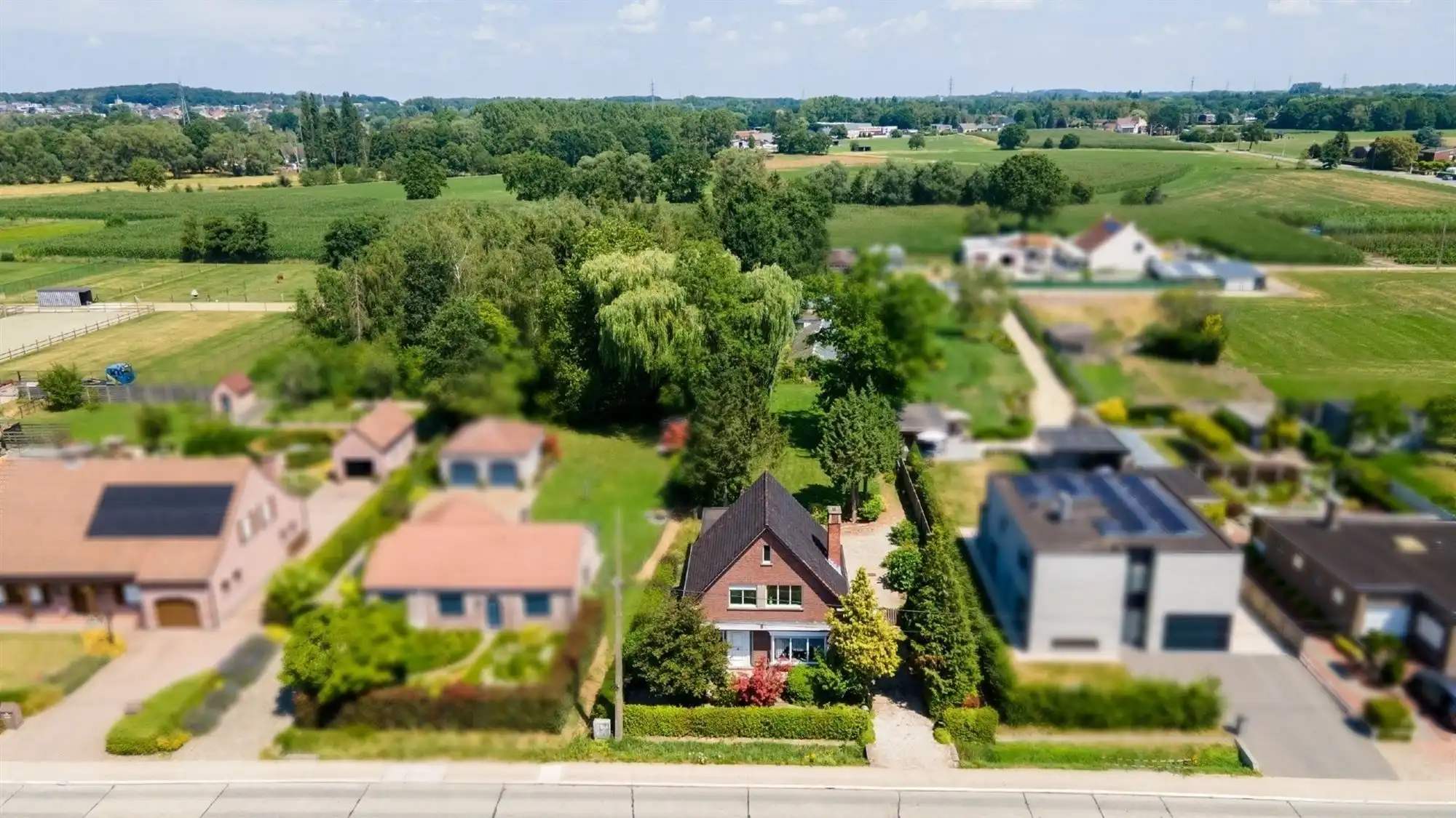 Te renoveren woning met veel potentieel in het landelijke Schriek foto 2