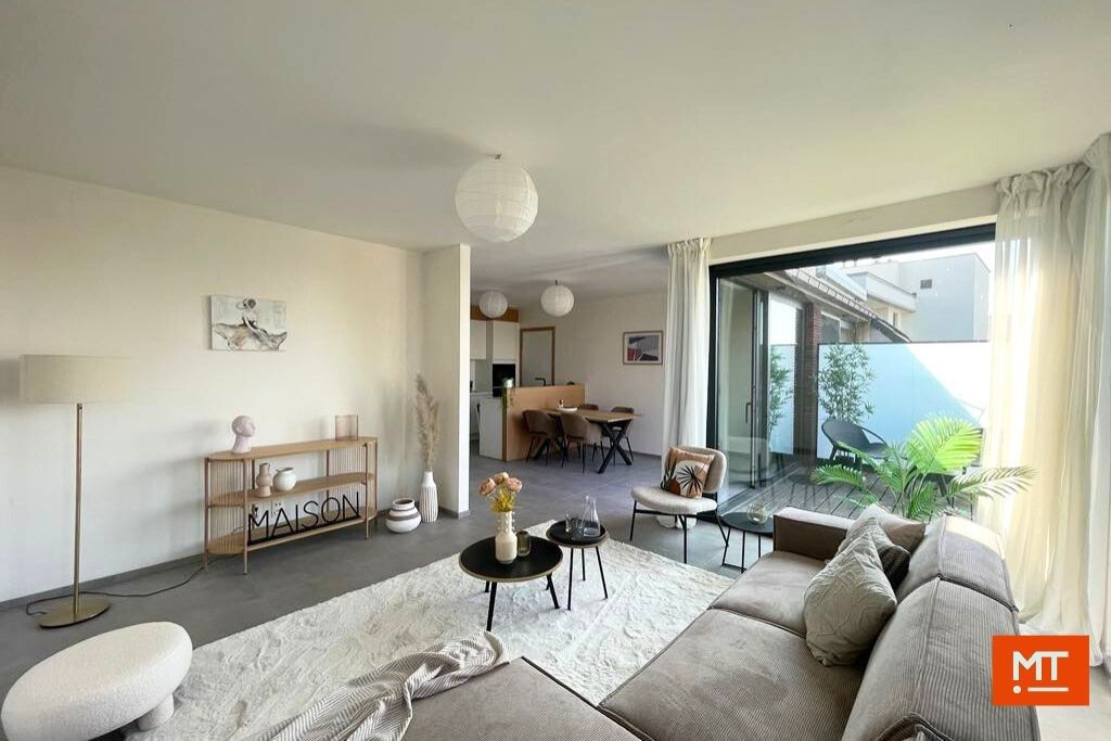 Duplex-appartement met 2 slaapkamers en Zuidgericht terras te koop in de dorpskern van Beselare foto 3
