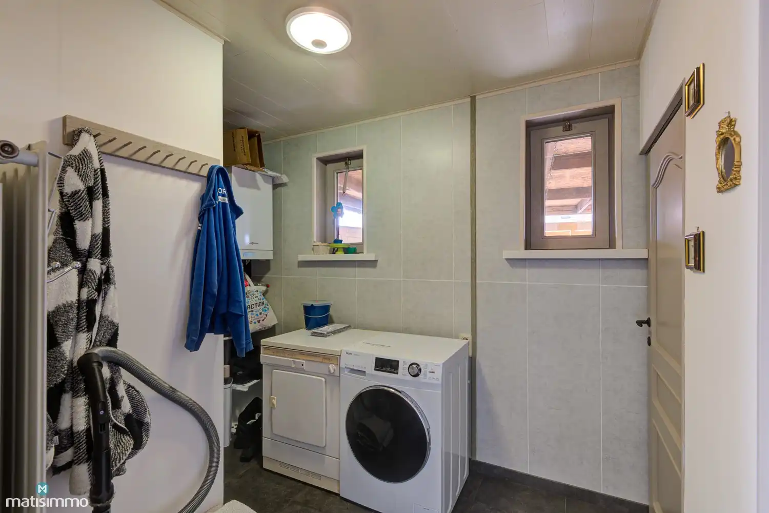 GERENOVEERDE, INSTAPKLARE VRIJSTAANDE WONING MET 3 SLAAPKAMERS IN NEEROETEREN (MAASEIK) foto 10