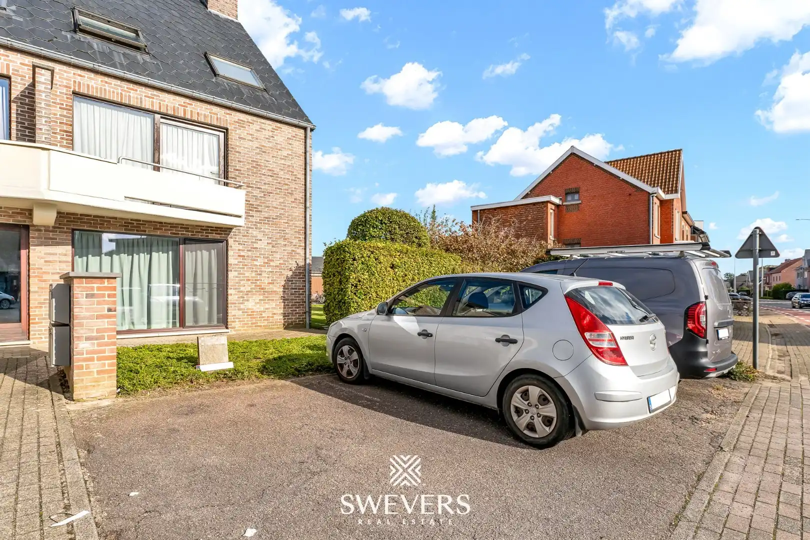 Gelijkvloers appartement net buiten Beringen centrum foto 17