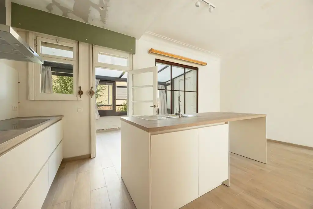 Instapklare gezinswoning met 3 slpk, XL-garage en tuin foto 7