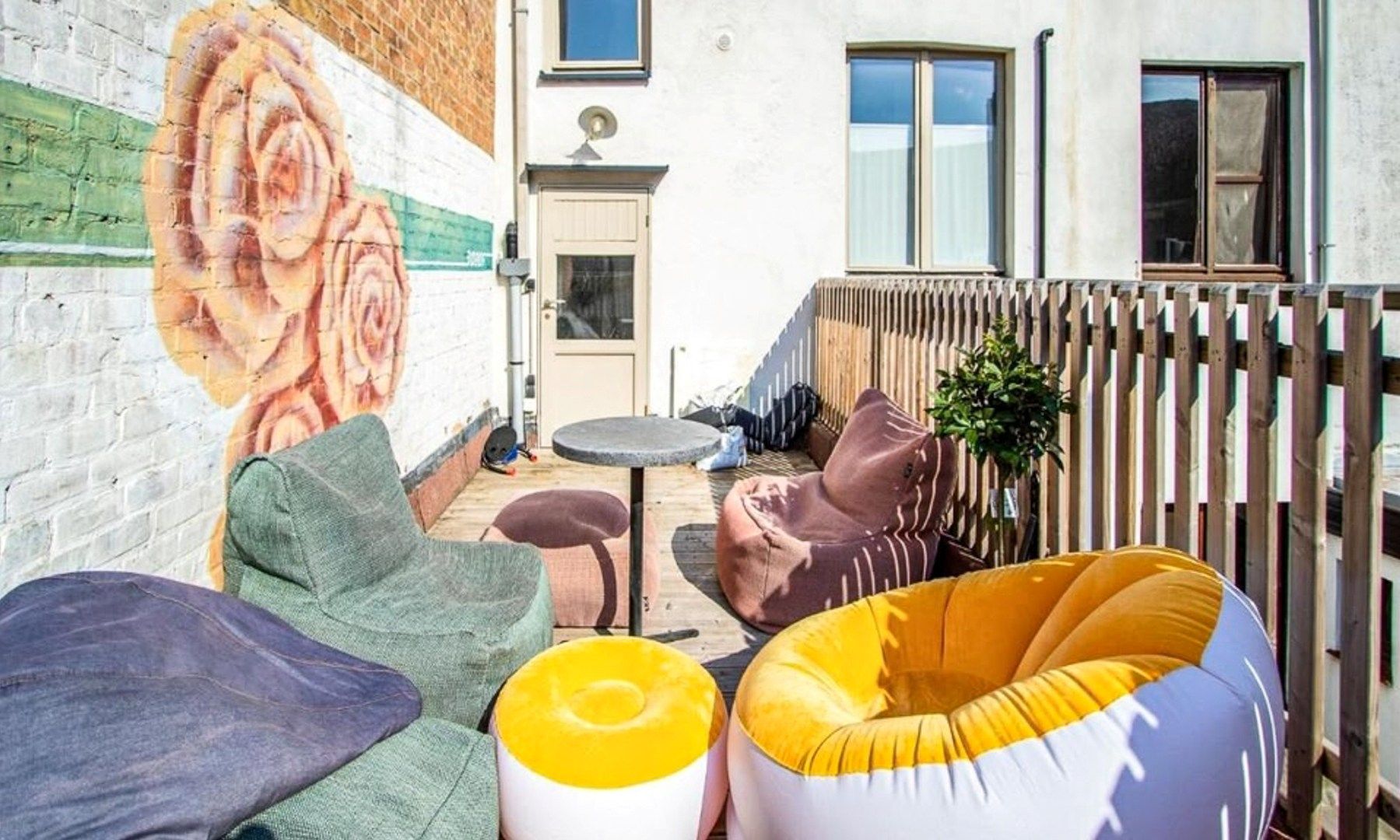 Instapklare, gemeubelde rijwoning met 3 verdiepingen te huur in Oostende foto 2