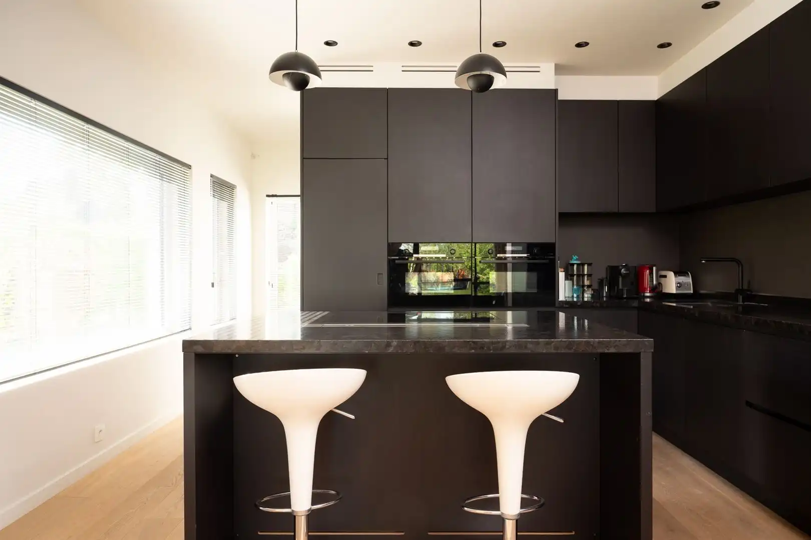 Instapklare woning met grote tuin foto 15