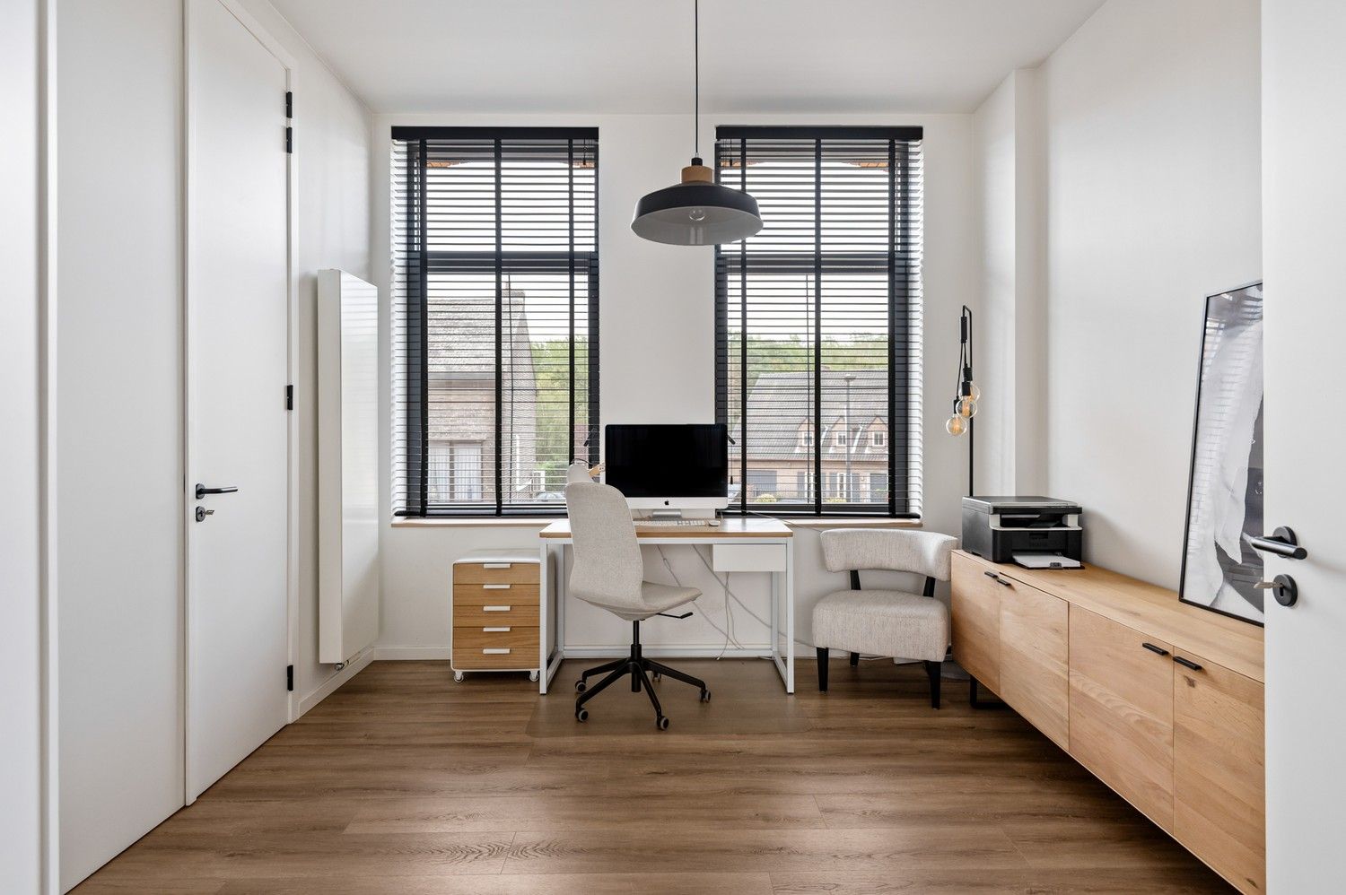 Prachtig en hedendaags gerenoveerde woning met zwembad te Lier foto 15