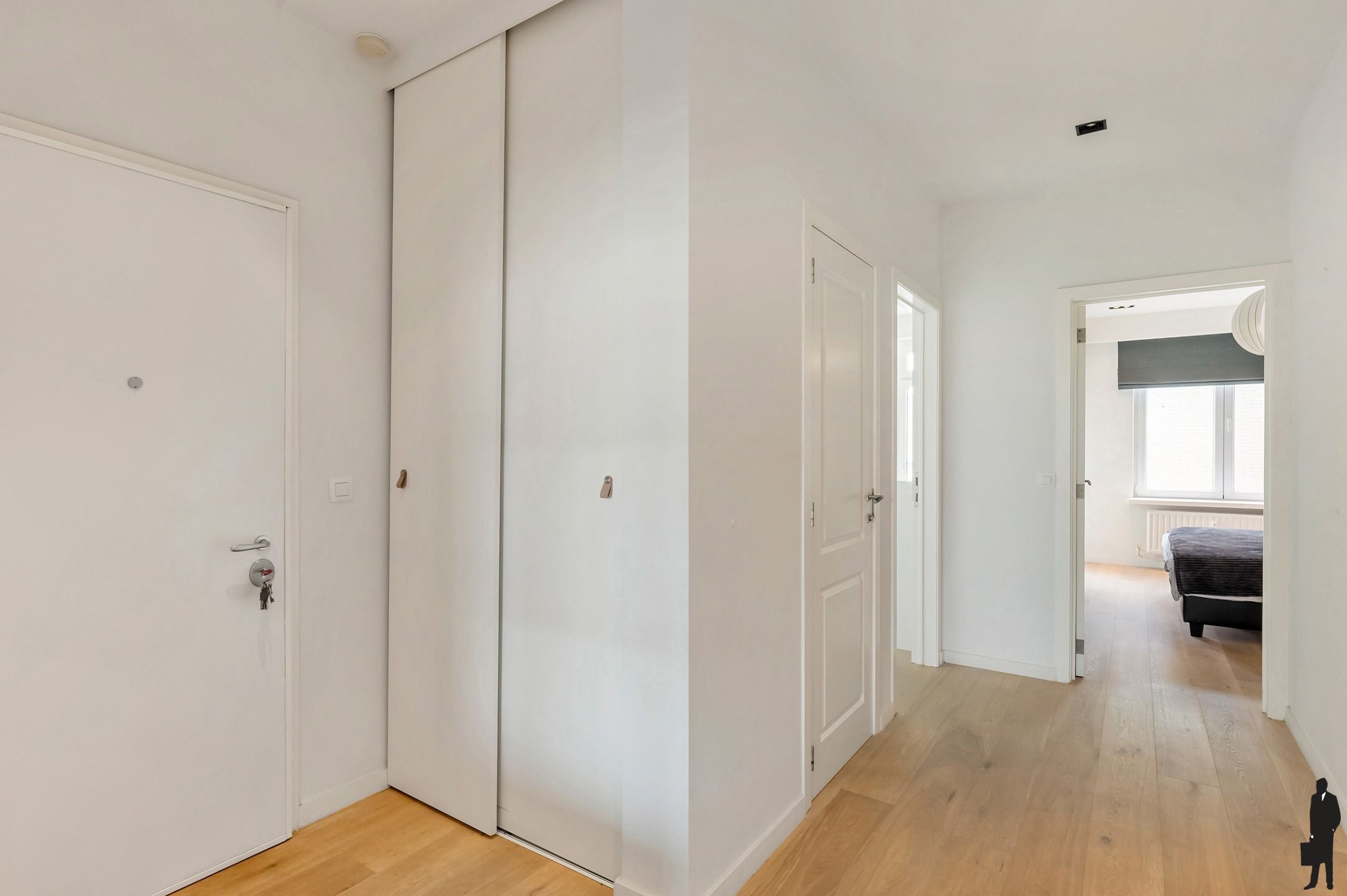 Instapklaar en prachtig gerenoveerd appartement met 2 slaapkamers en terras foto 10