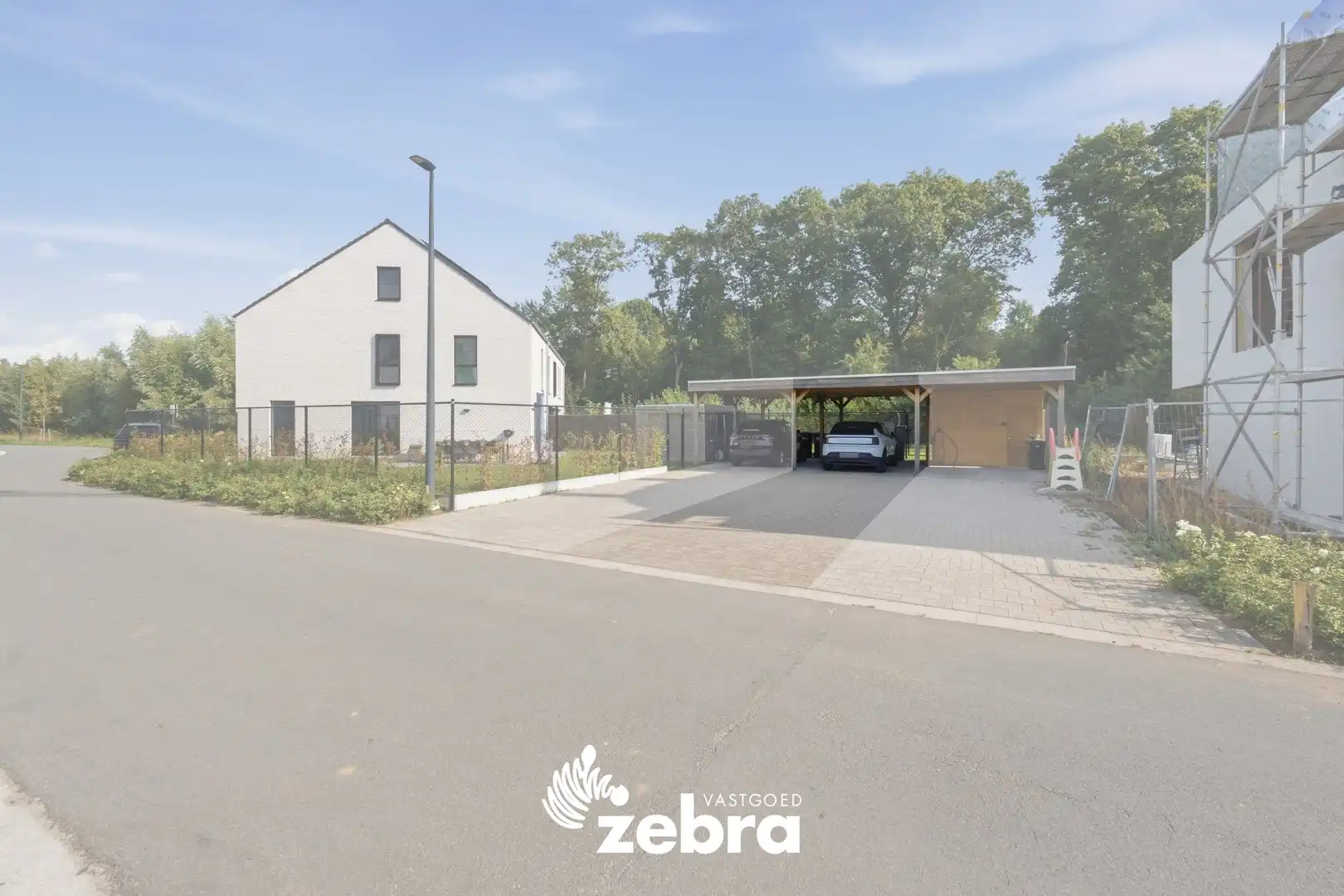 BEN-woning met zuidgerichte tuin en carport te Oostakker! foto 3