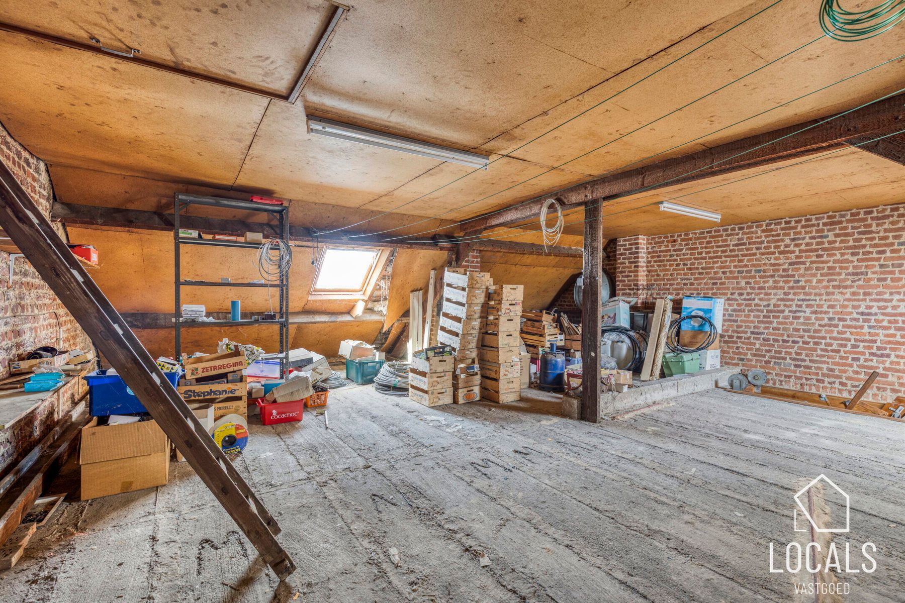 Woning met veel potentieel - tuin en grote zolder foto 21