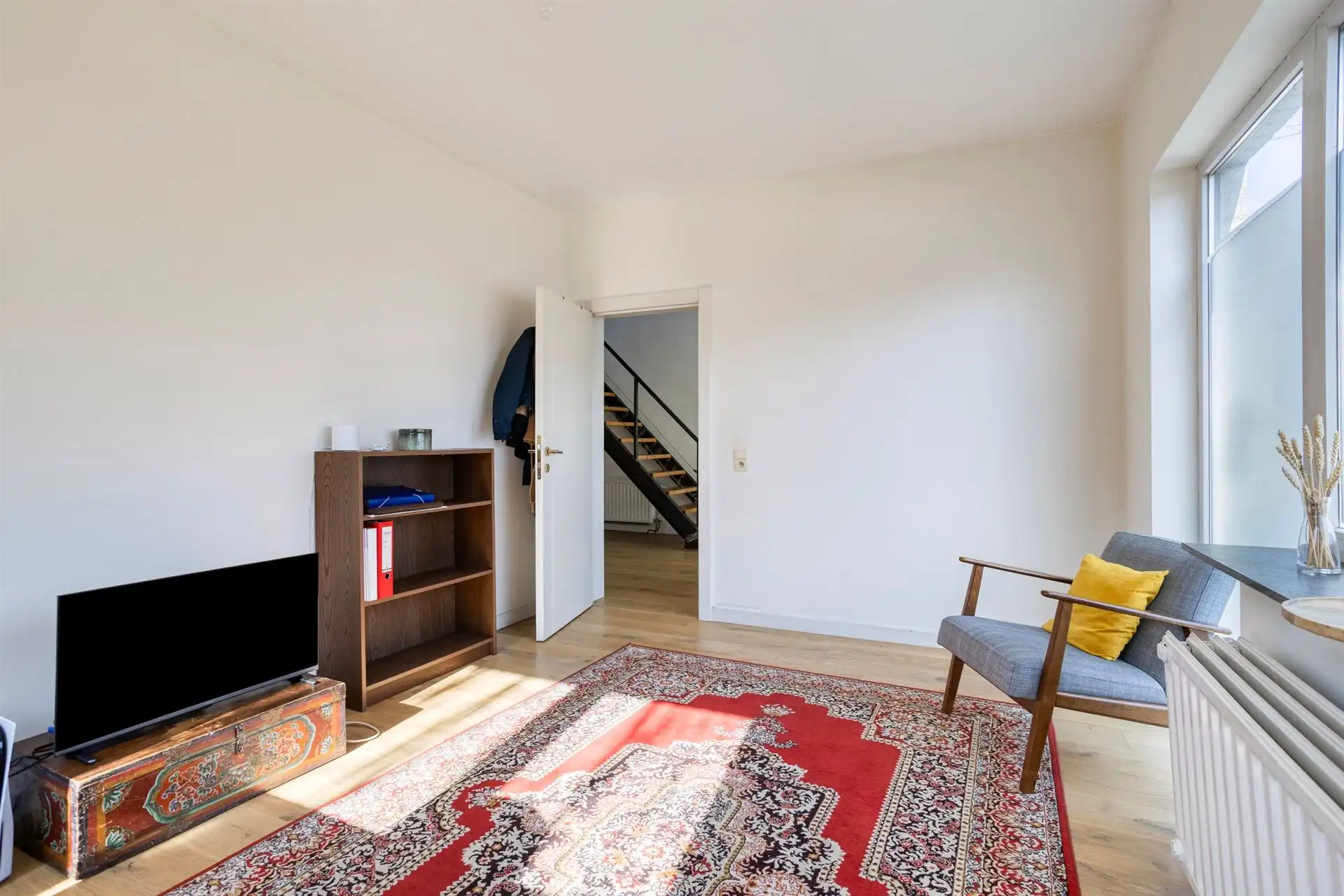 Aangename gerenoveerde villa op ruim perceel foto 17