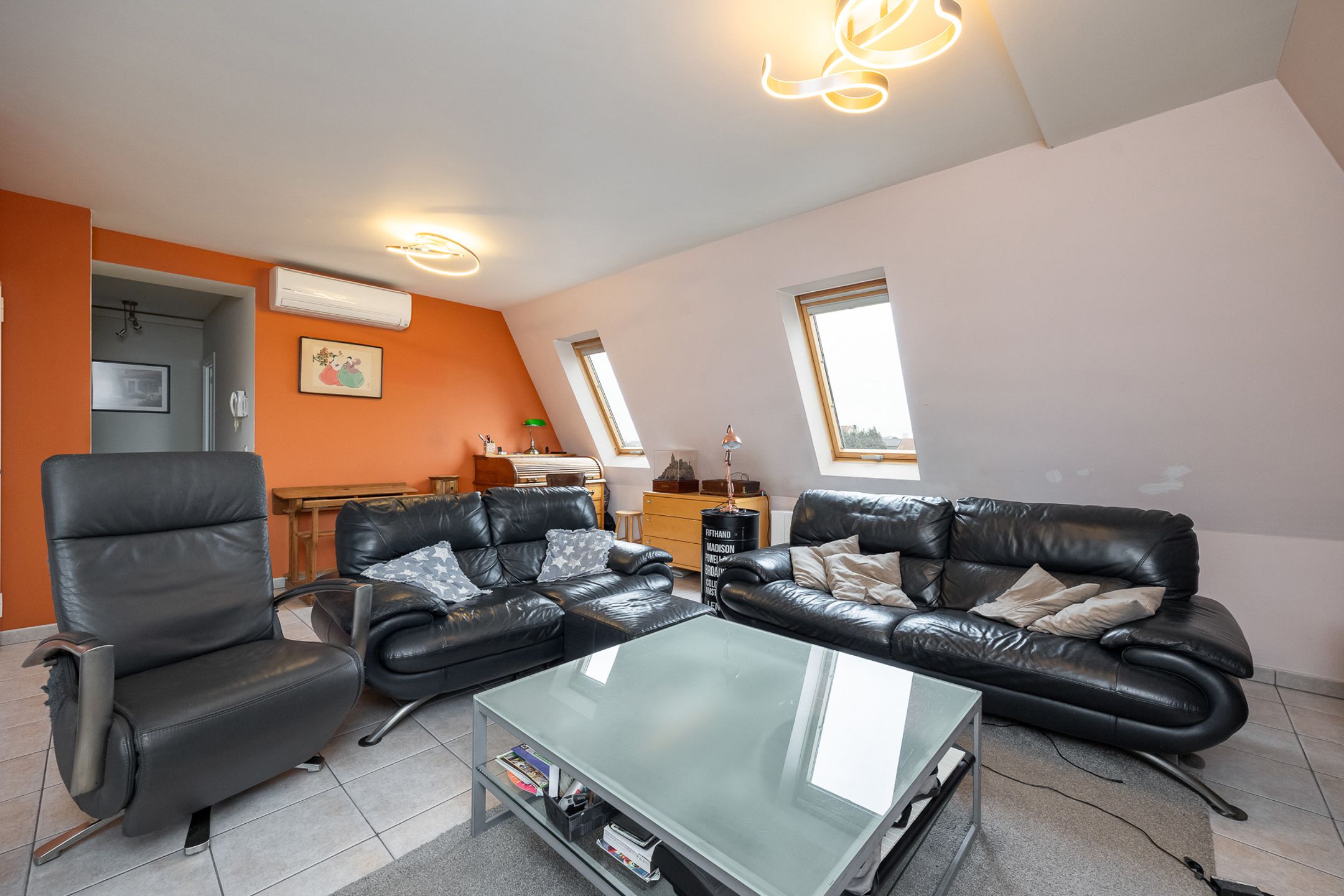 Instapklare penthouse met 3 slaapkamers en zonrijk terras foto 4