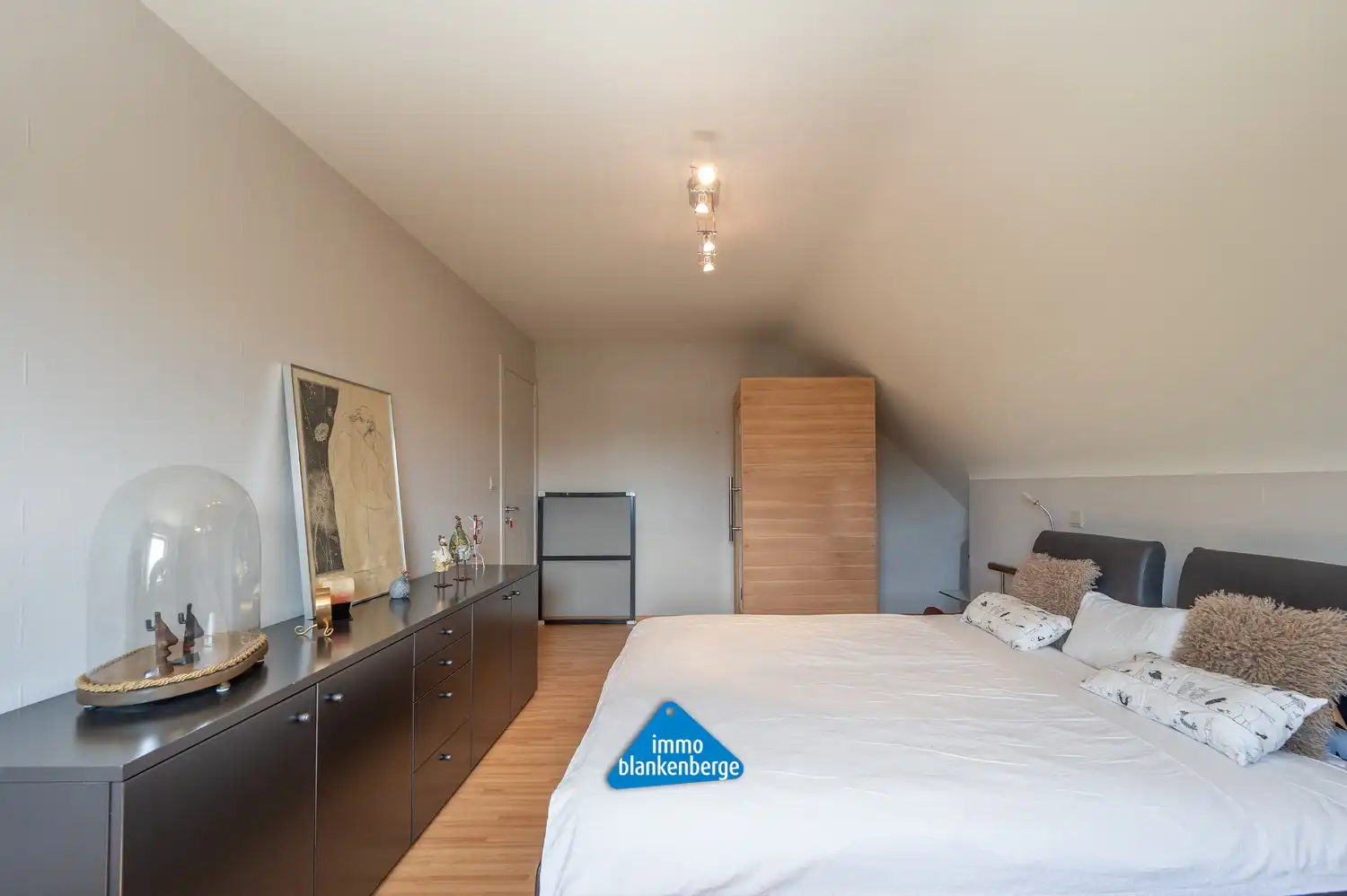 Instapklare Gezinsvilla met Tuin op Rustige en Centrale Ligging foto 25