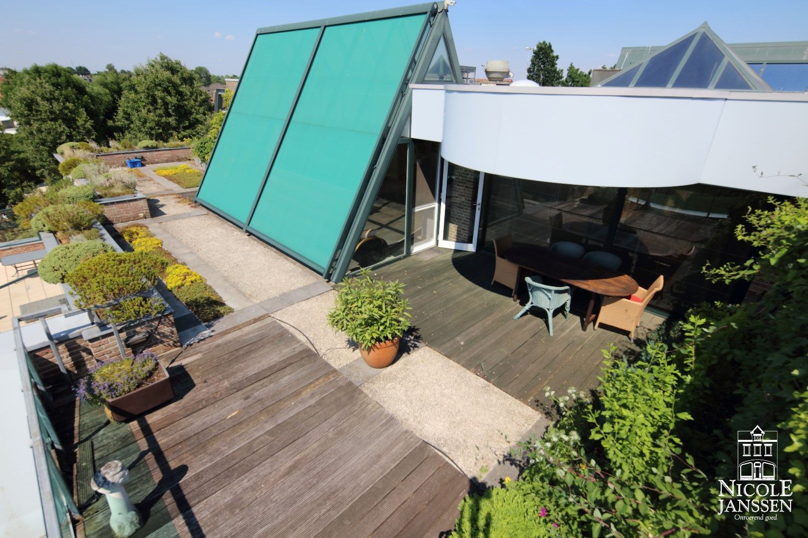 Exclusief penthouse met een daktuin/terras van 230m² foto 32