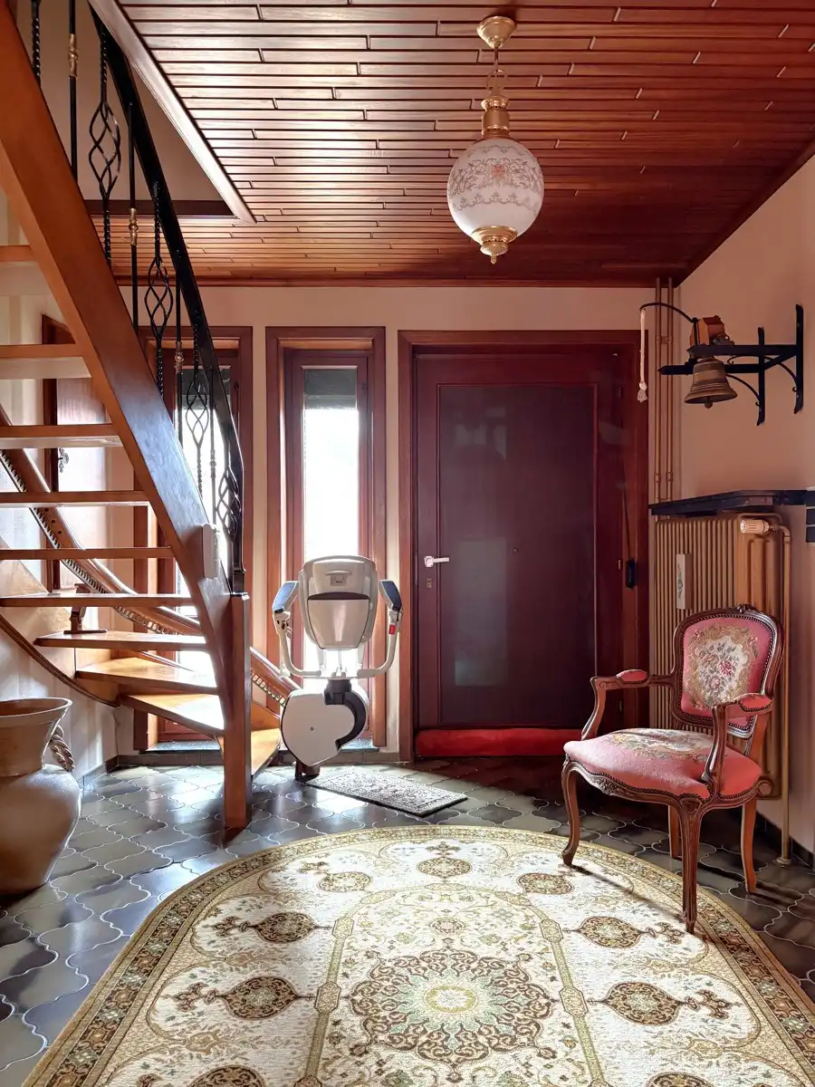 Charmante te renoveren woning foto 4