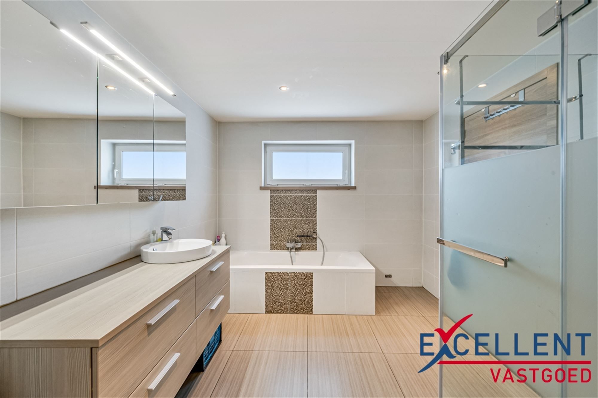 Instapklare ruime woning te brakel foto 7