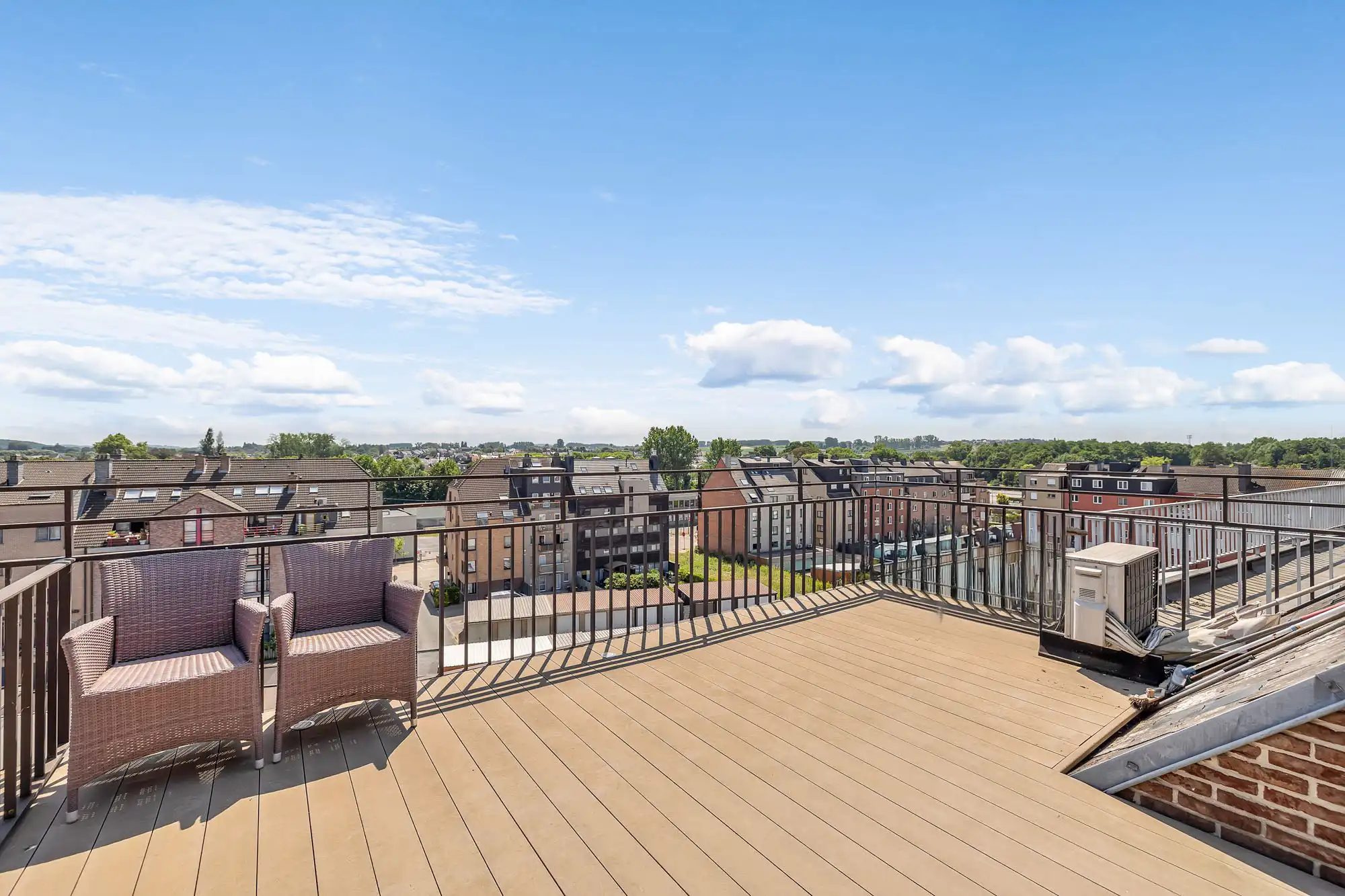 Gerenoveerd penthouse met 2 ruime terrassen in centrum foto 21