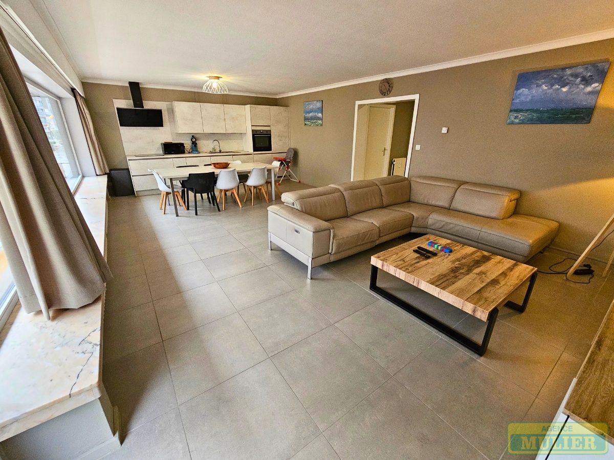 Appartement te koop foto {{pictureIndex}}