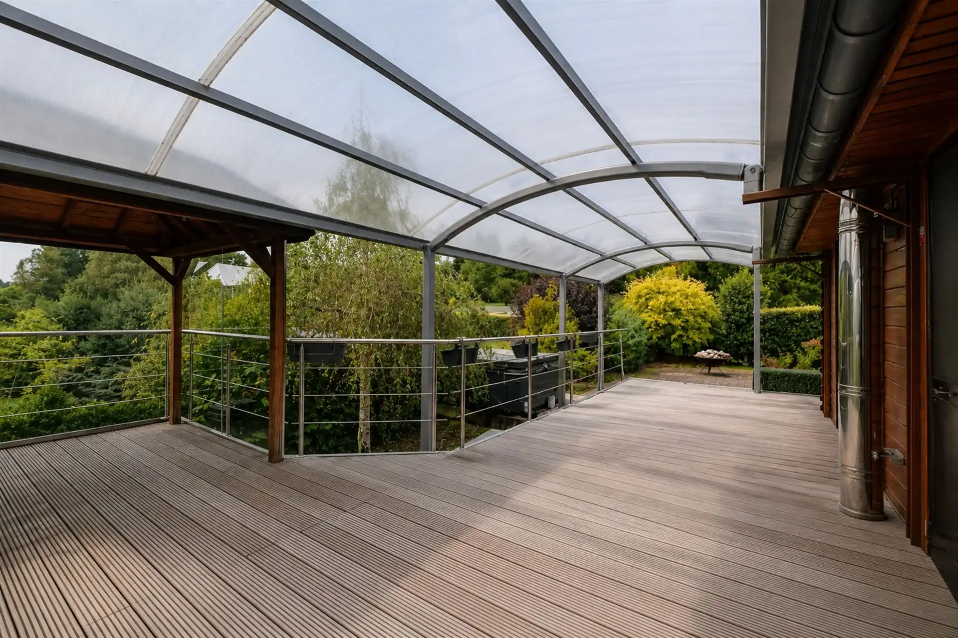 Charmante vakantiewoning op 2.801 m² aan de bosrand in Recht foto 9