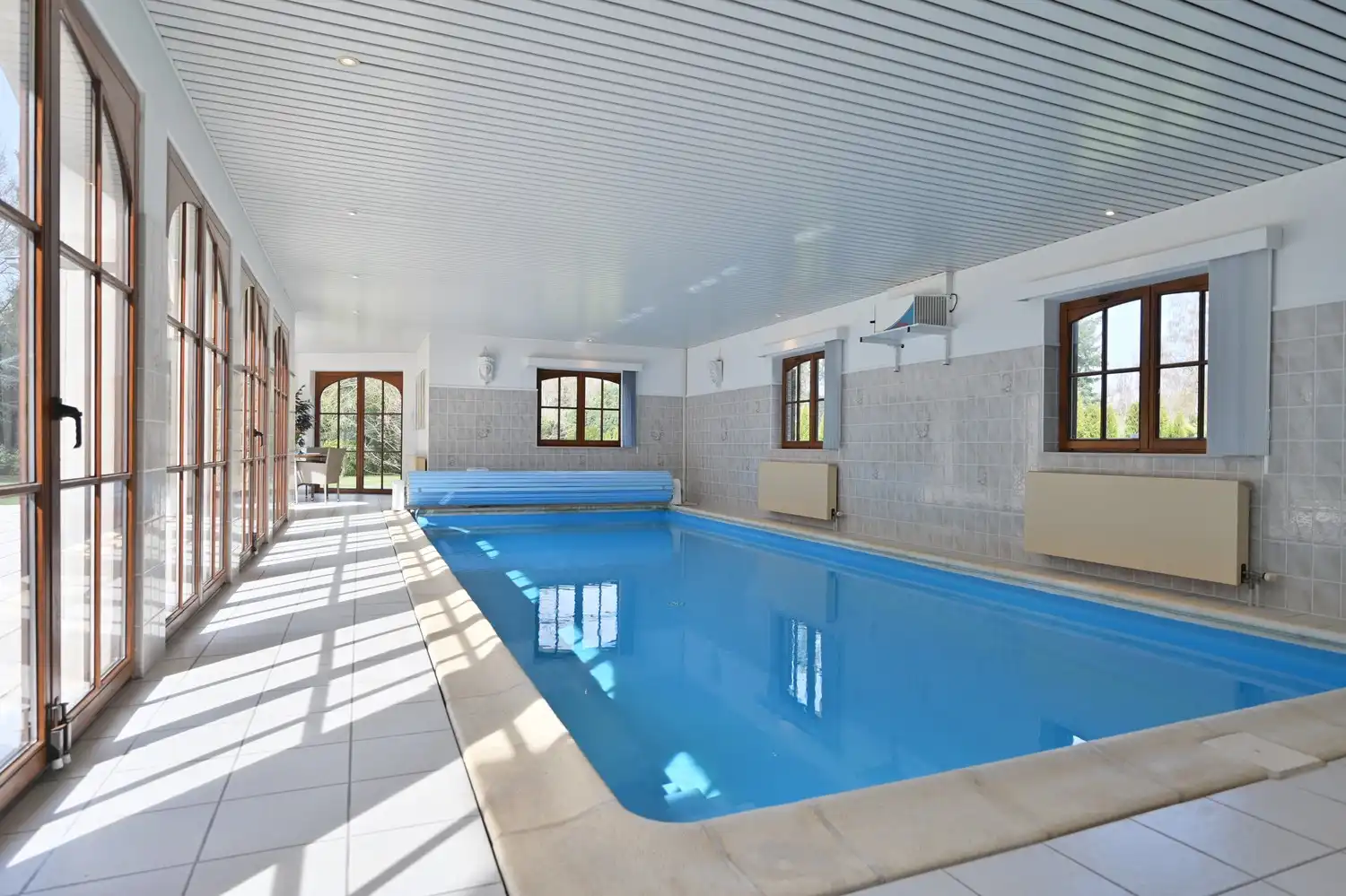 Magnifieke kasteelvilla met binnenzwembad, uniek gelegen in villawijk “Goudkust”, omringd door natuur, rust en optimale privacy foto 28
