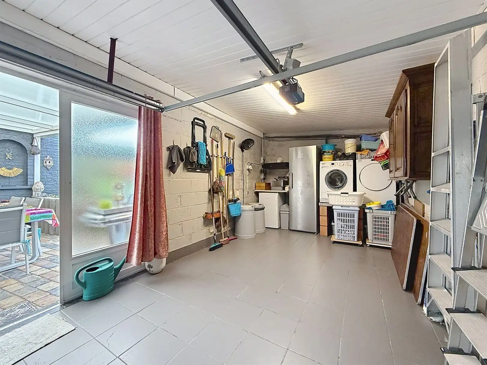 Instapklare stadswoning, tuin, 2 garages, 3a 17ca foto 26
