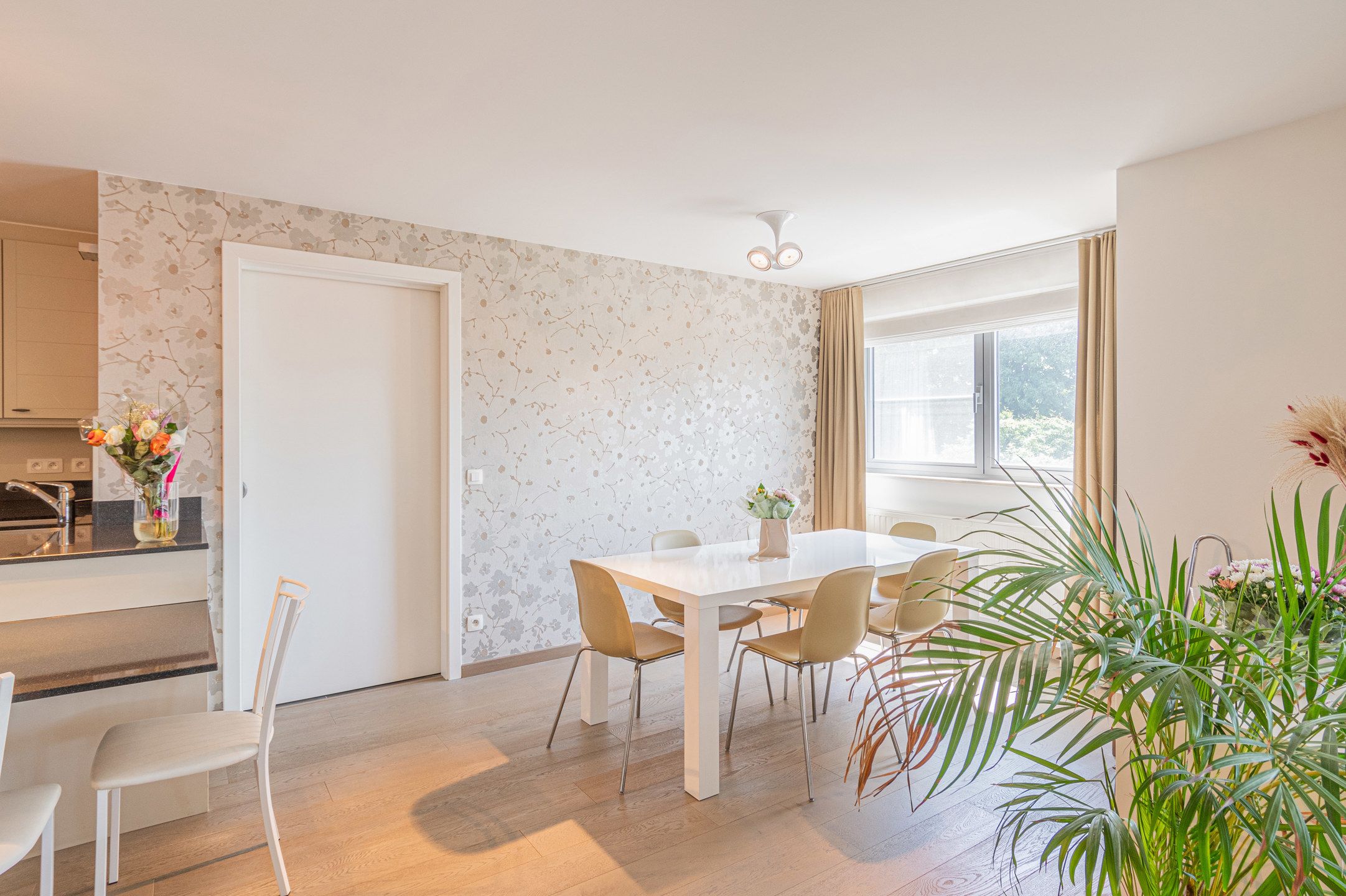 Modern 2-slaapkamer appartement foto 9