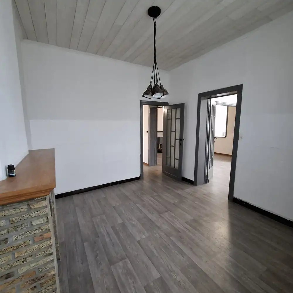 Lichtrijke hoekwoning in hartje Sint-Truiden foto 7