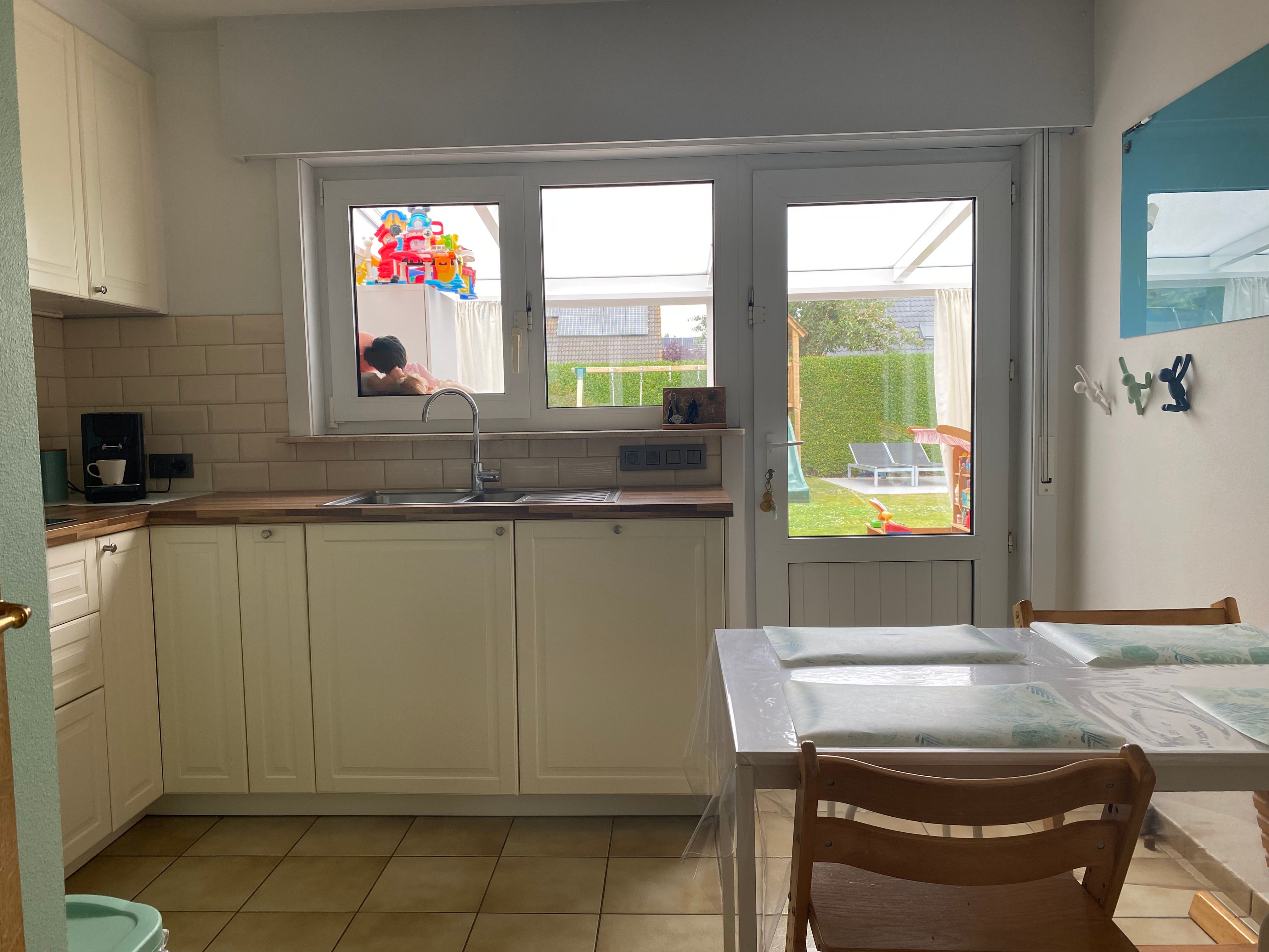 Instapklare gezinswoning met tuin op een toplocatie in Deinze foto 9