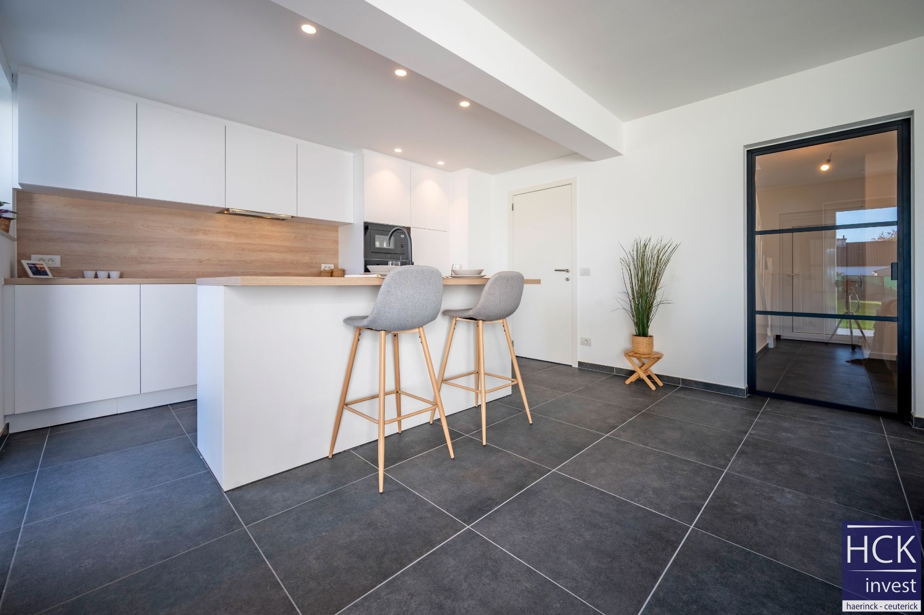 WAREGEM - Instapklare & energiezuinige woning met 4 SLPK. én uitweg foto 8