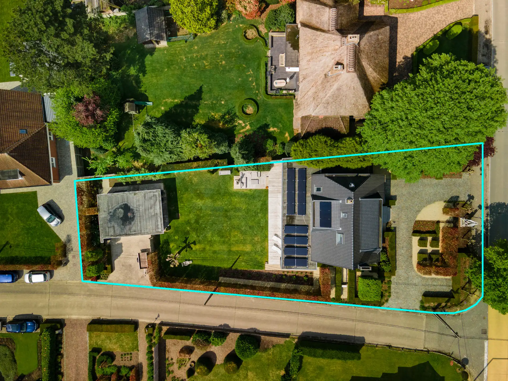 Energiezuinige villa met luxe afwerking en zonnige tuin (1.183 m²) foto 40