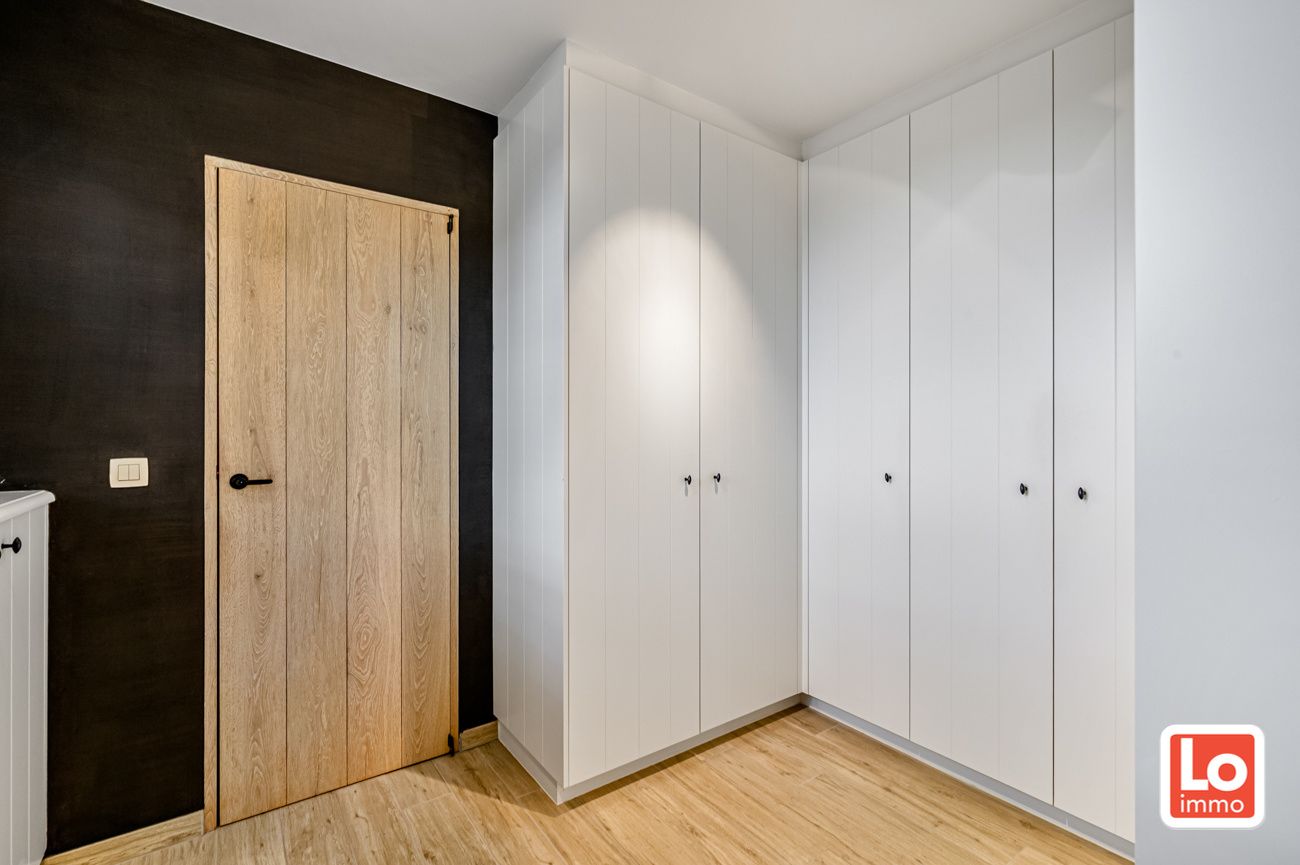 Ruime, charmante en degelijke alleenstaande villa met inpandige garage op een rustige en makkelijk bereikbare locatie tussen Lochristi en Gent. foto 25