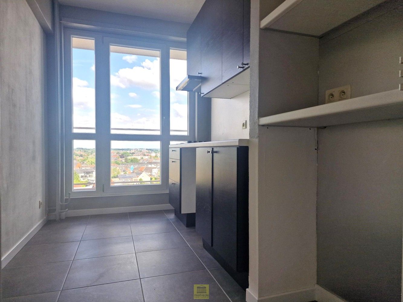 Instapklaar appartement te huur in Aalst – lichtrijk en rustig gelegen foto 2