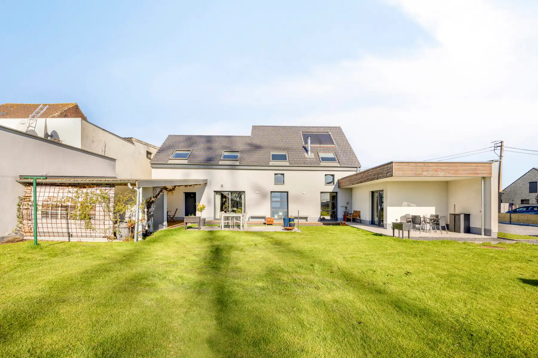 Woning met bijhorende zorgwoning / zelfstandige ruimte foto 27