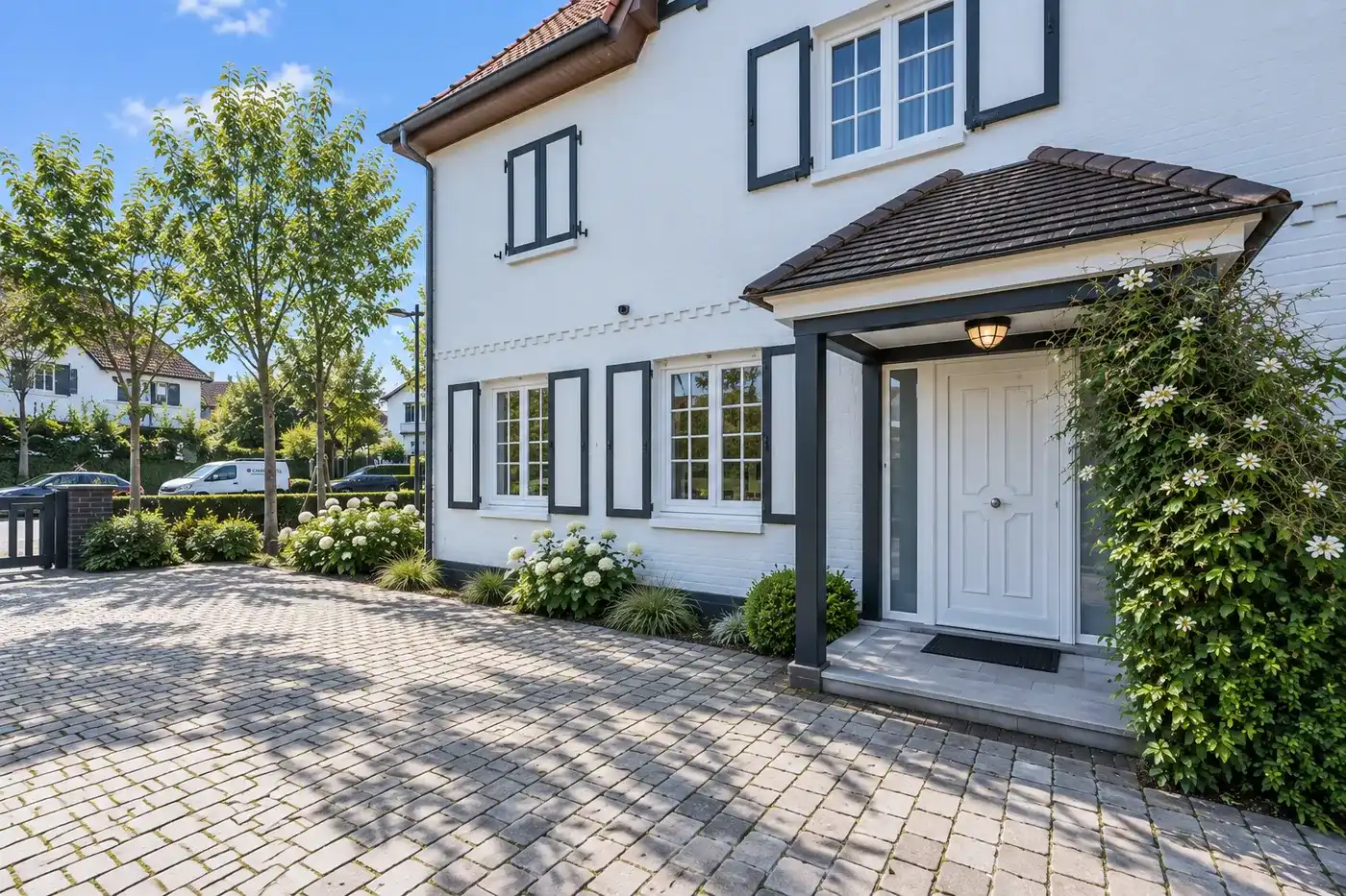 Charmante villa op een uitzonderlijke locatie in het Zoute, op 400m van het Albertplein en de zee foto 3