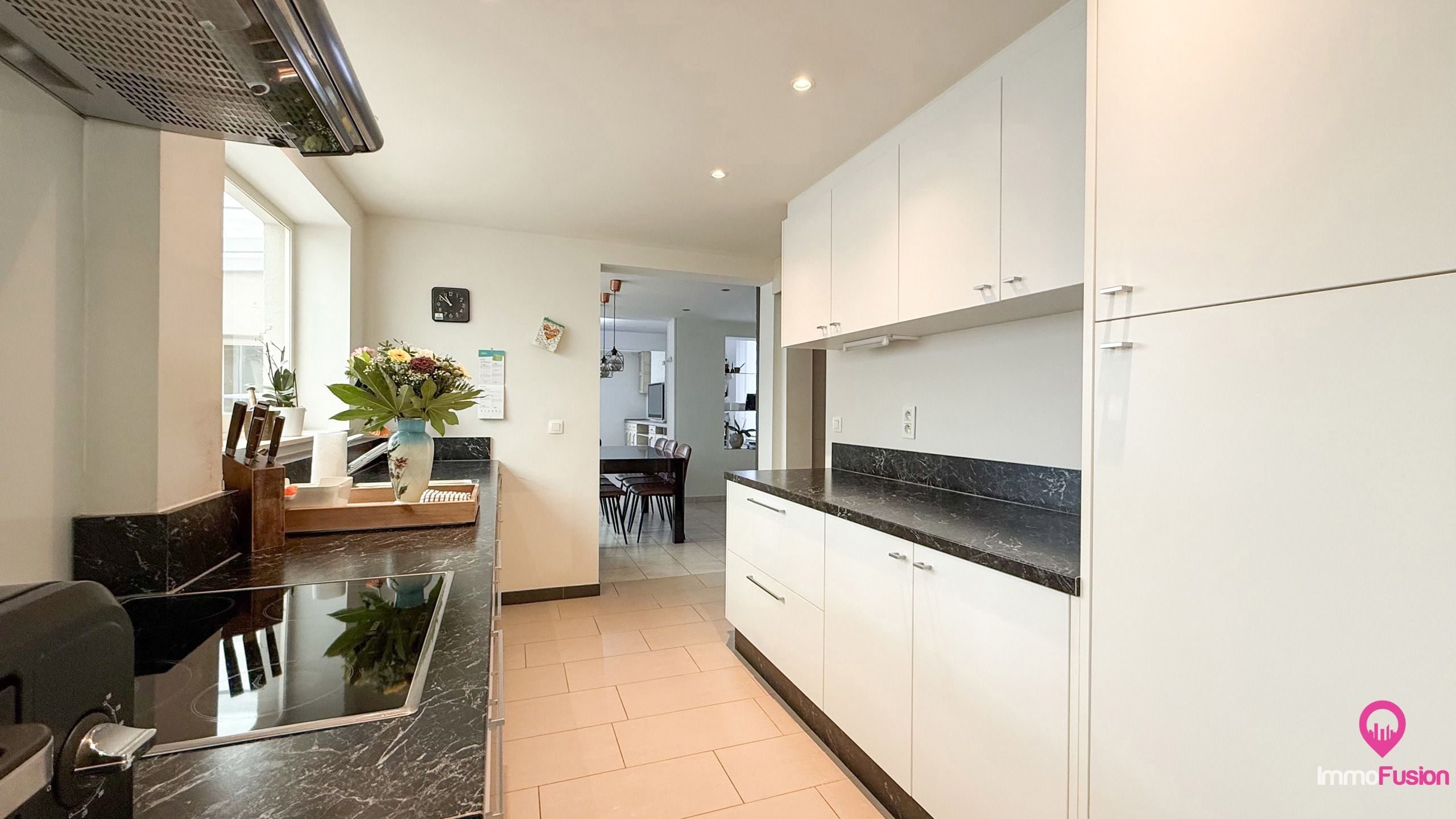 Rustig gelegen woning met 3 slpks in het hart van Koersel! foto 11