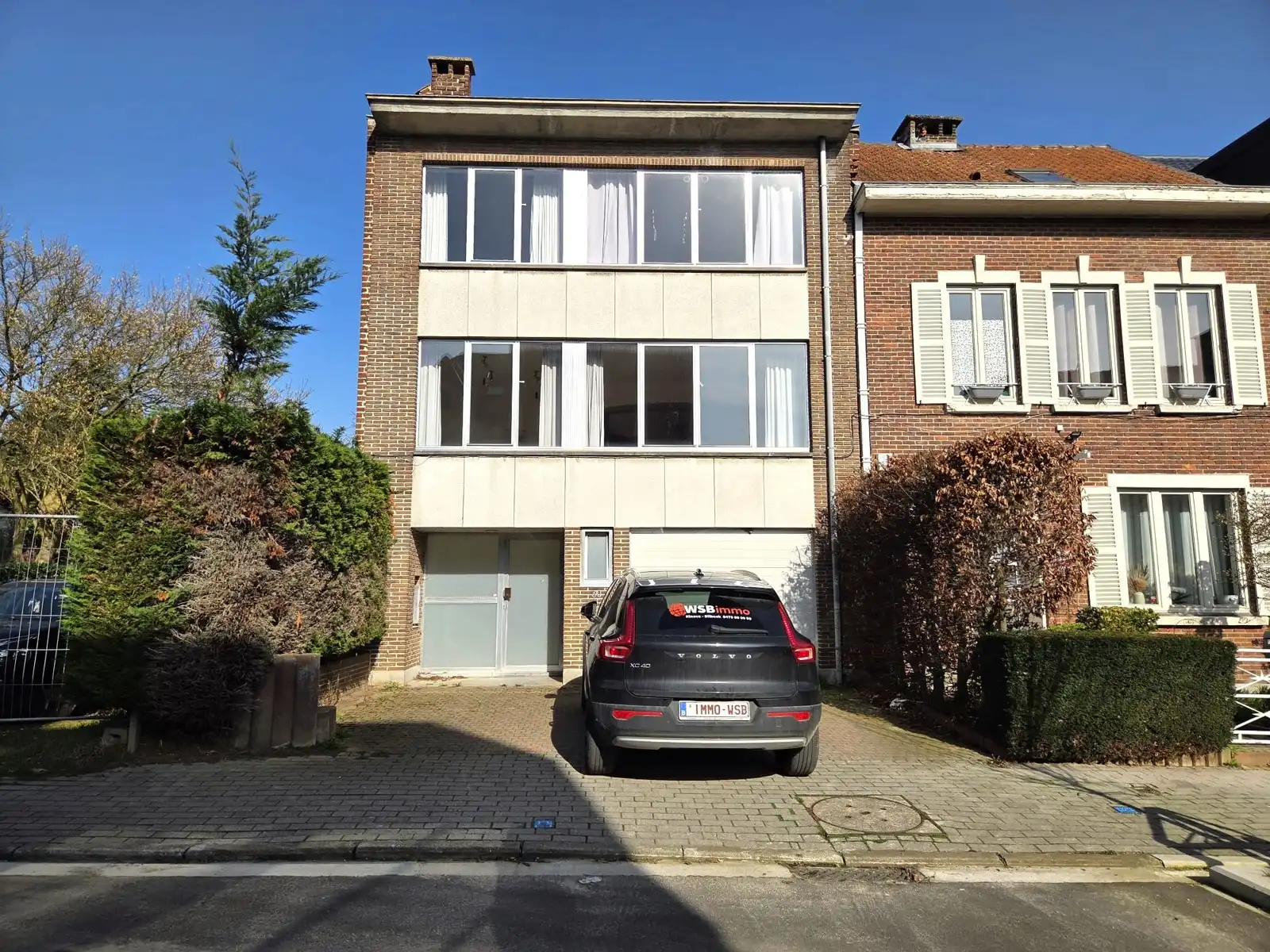 WSB-IMMO: Ruime gezinswoning met tuin te Dilbeek! foto {{pictureIndex}}