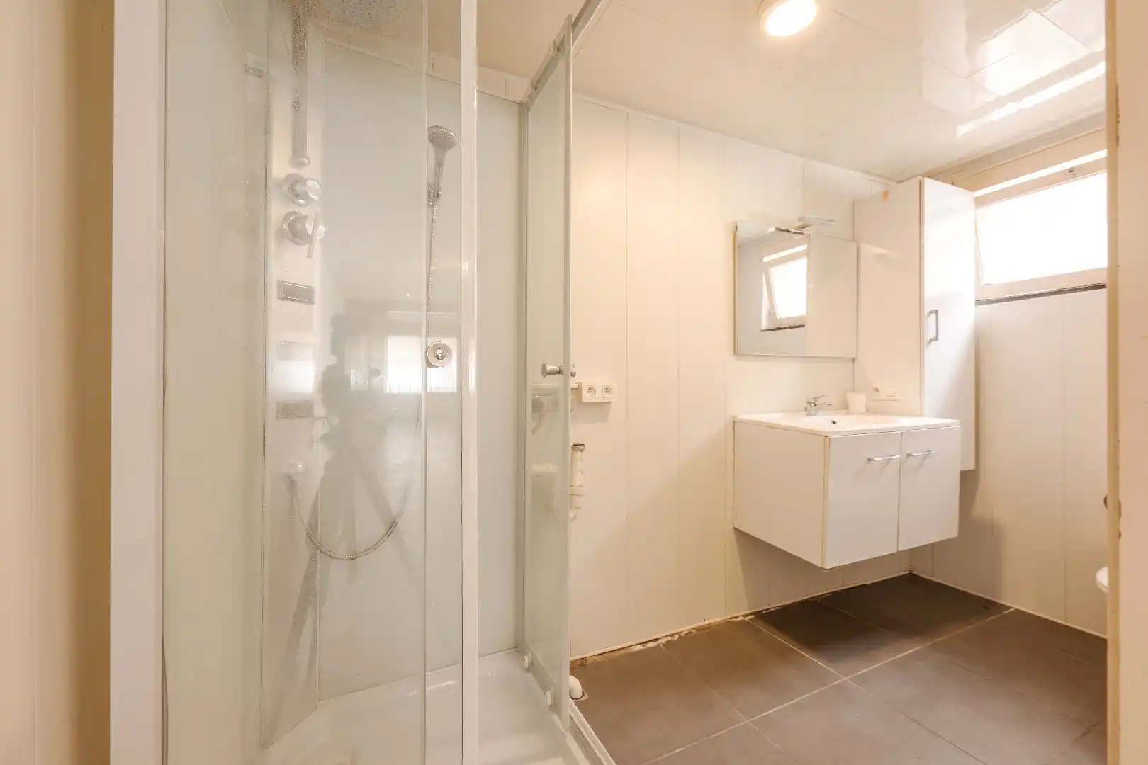 Te renoveren woning met tal van potentieel in centrum Aarsele foto 10