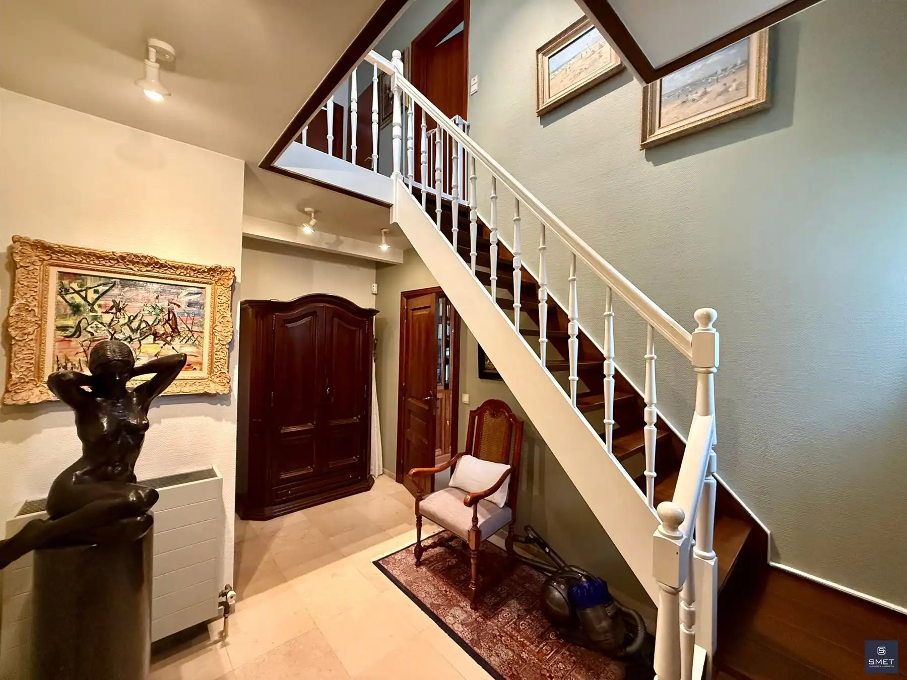 MOOIE VILLA MET 3 SLPKS EN DUB. GAR. OP TOPLIGGING foto 9