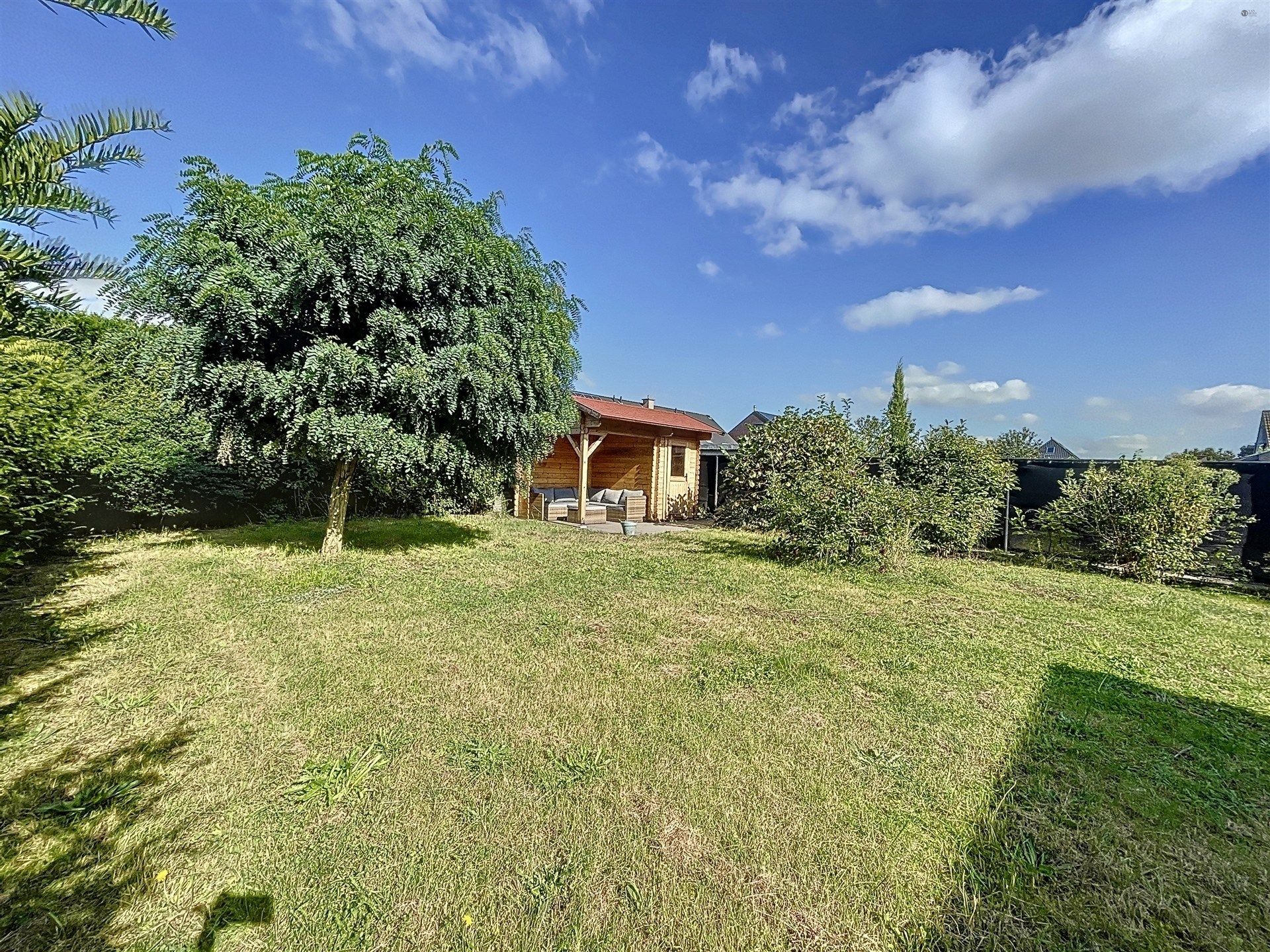 Prachtige half open bebouwing met 4 slaapkamers en garage op 382m² grond foto 20