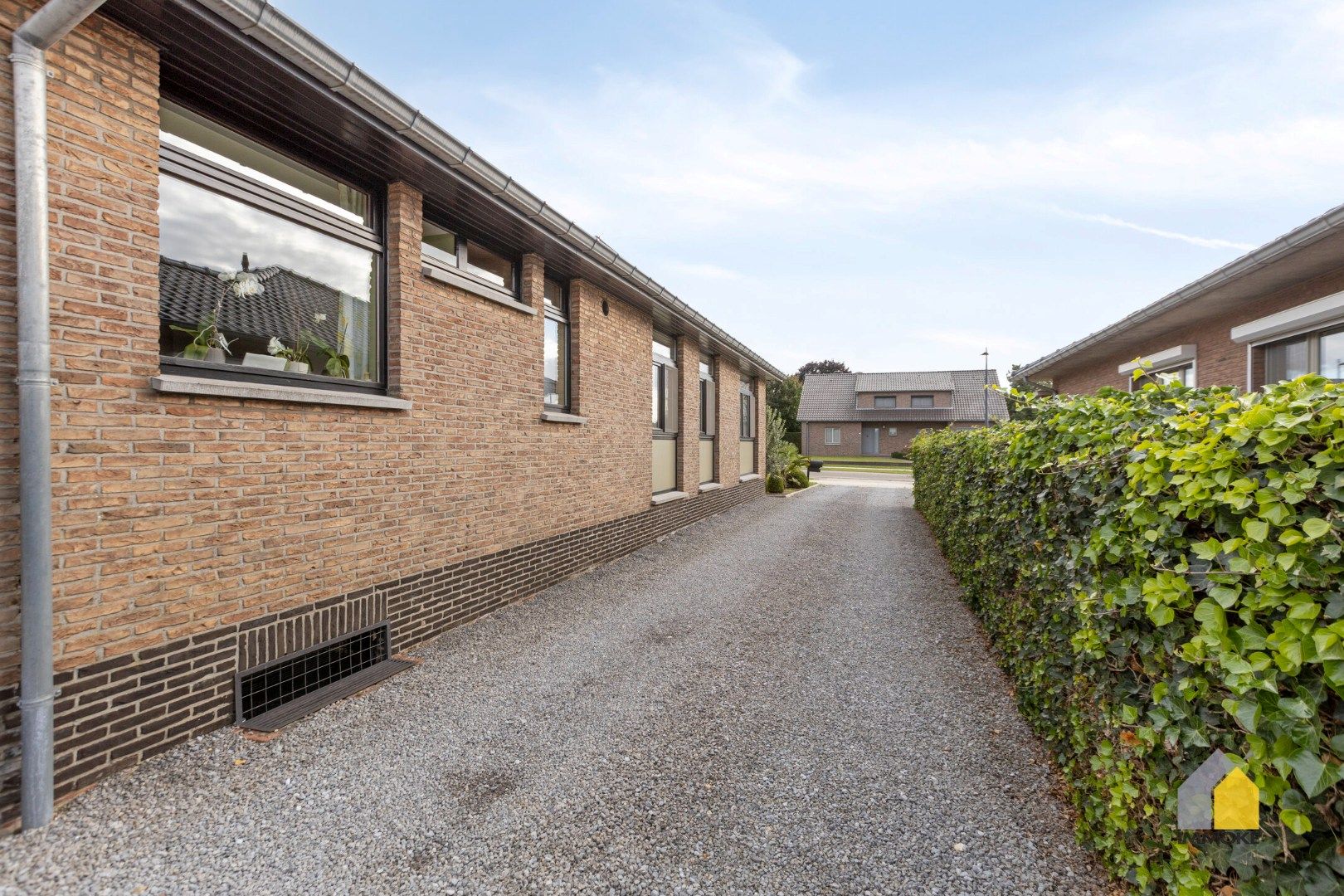 Gelijkvloerse woning op 14 a 1 ca met 3 slpks en inpandige garage. foto 29
