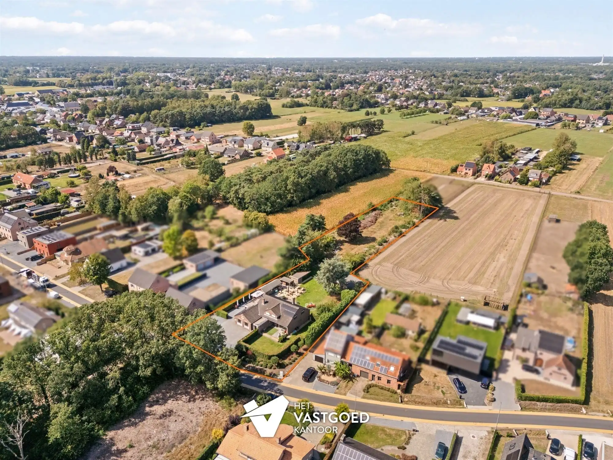 GOED DRAAIENDE HANDELSZAAK MET WOONST TE BALEN foto 49