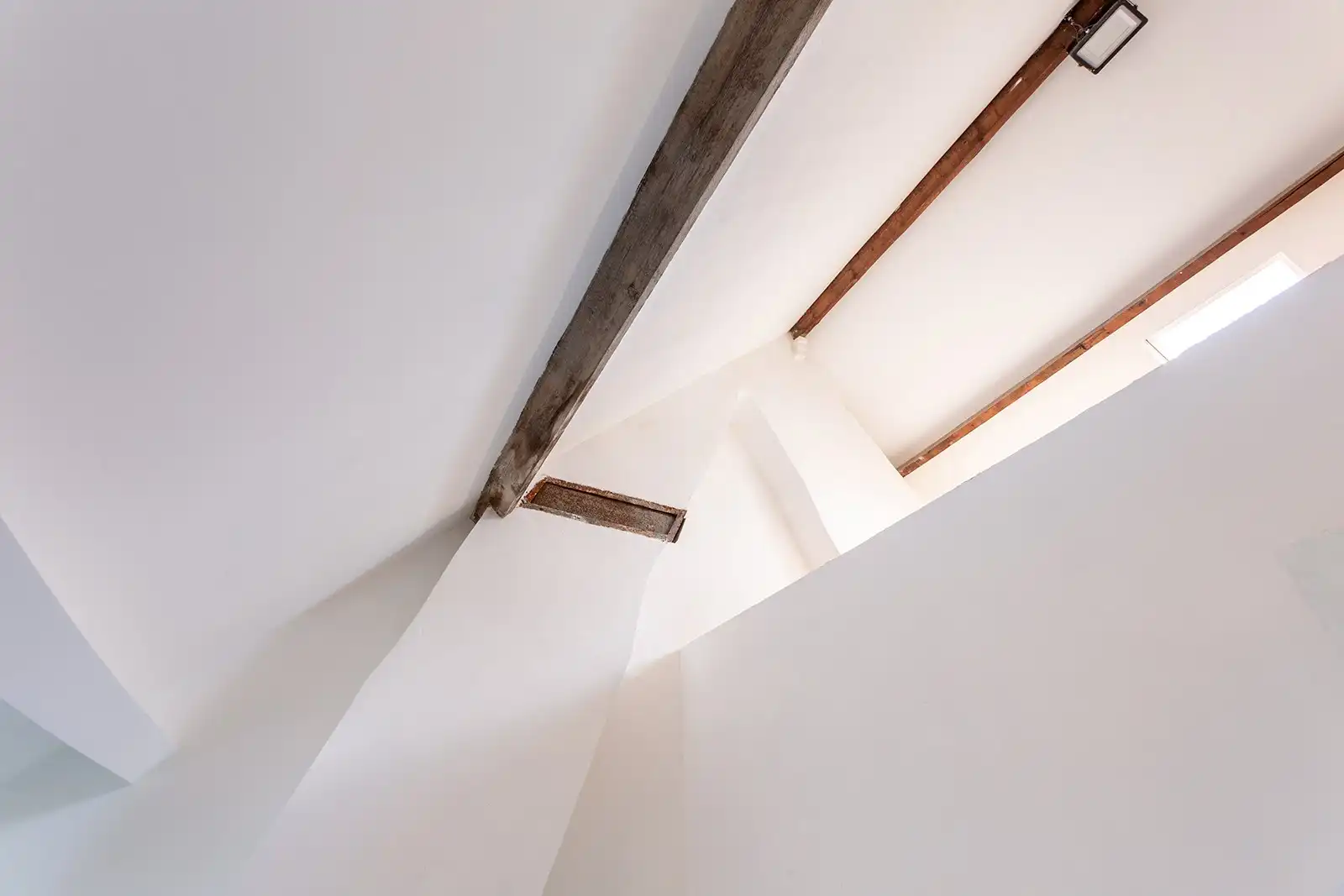 Woning met 6 slaapkamers, volledig naar eigen smaak renoveren foto 22