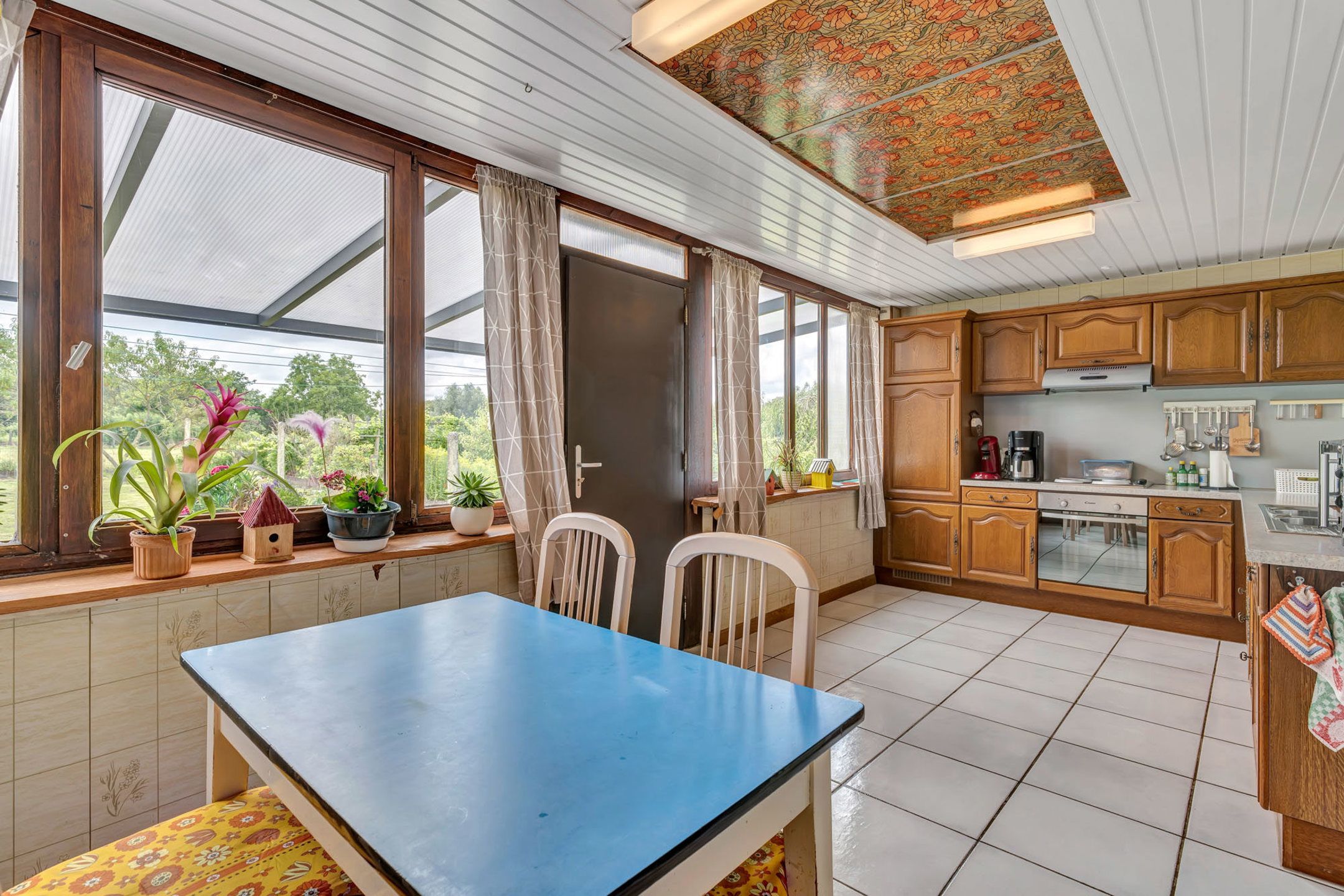 Te moderniseren gelijkvloerse woning op landelijke locatie foto 8