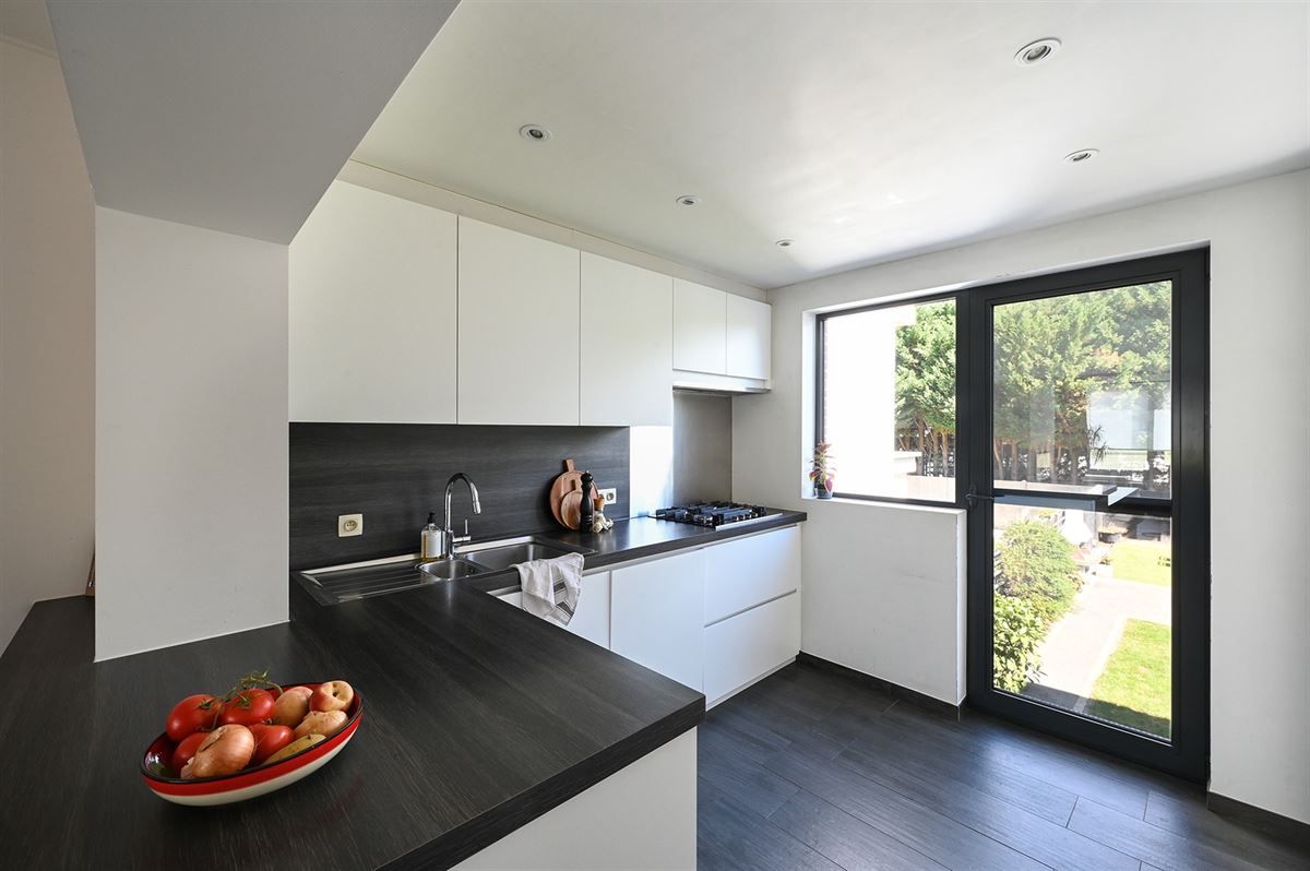 Gezellige en gerenoveerde woning op toplocatie foto 10
