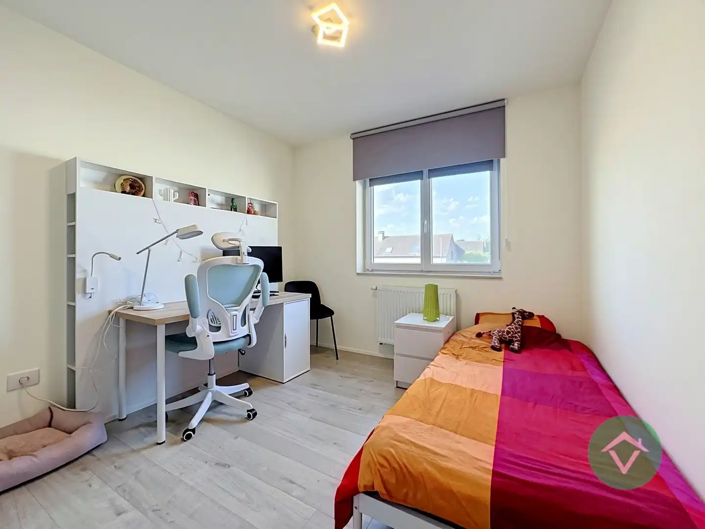 Recente gezinswoning (2019) met zonnige tuin en uitweg achteraan - instapklare topper. foto 26