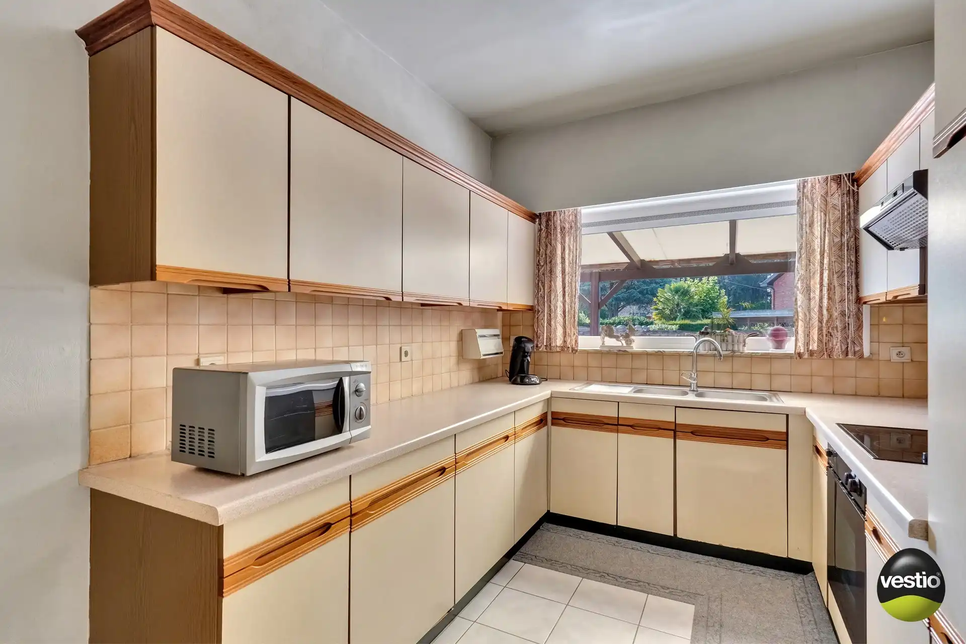 RUSTIG GELEGEN, TE RENOVEREN WONING TE STAL-KOERSEL foto 14