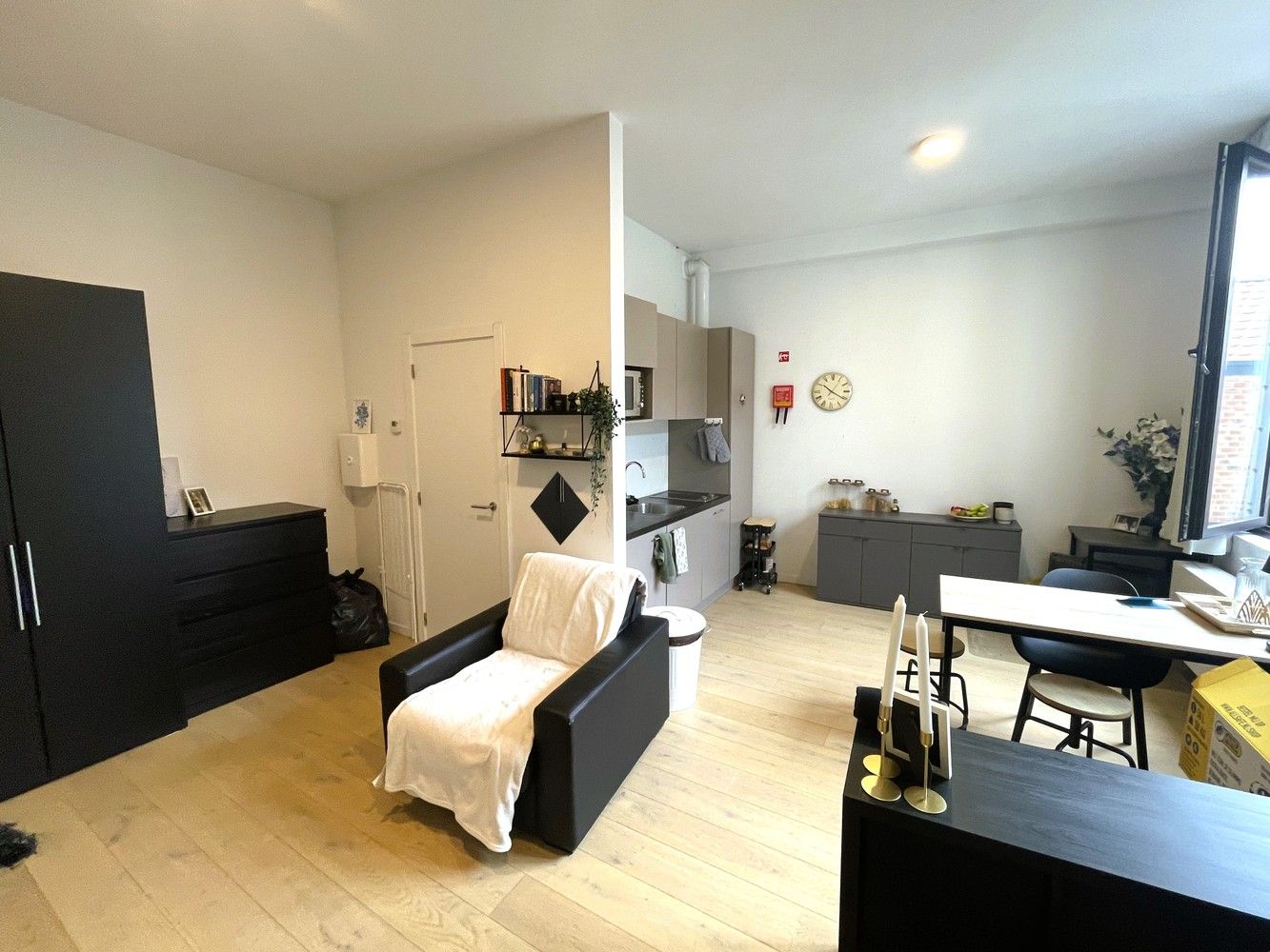 Recente ruime studio centrum Leuven foto 2