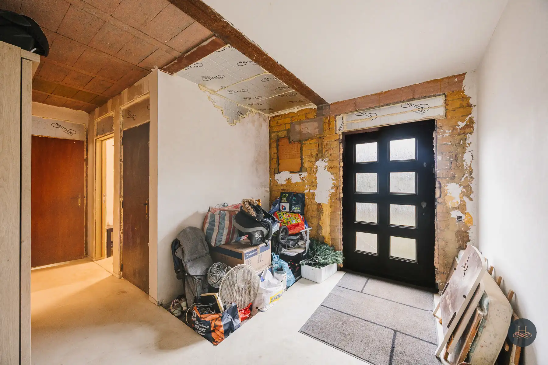 Gezinswoning met renovatiepotentieel op knap perceel foto 21