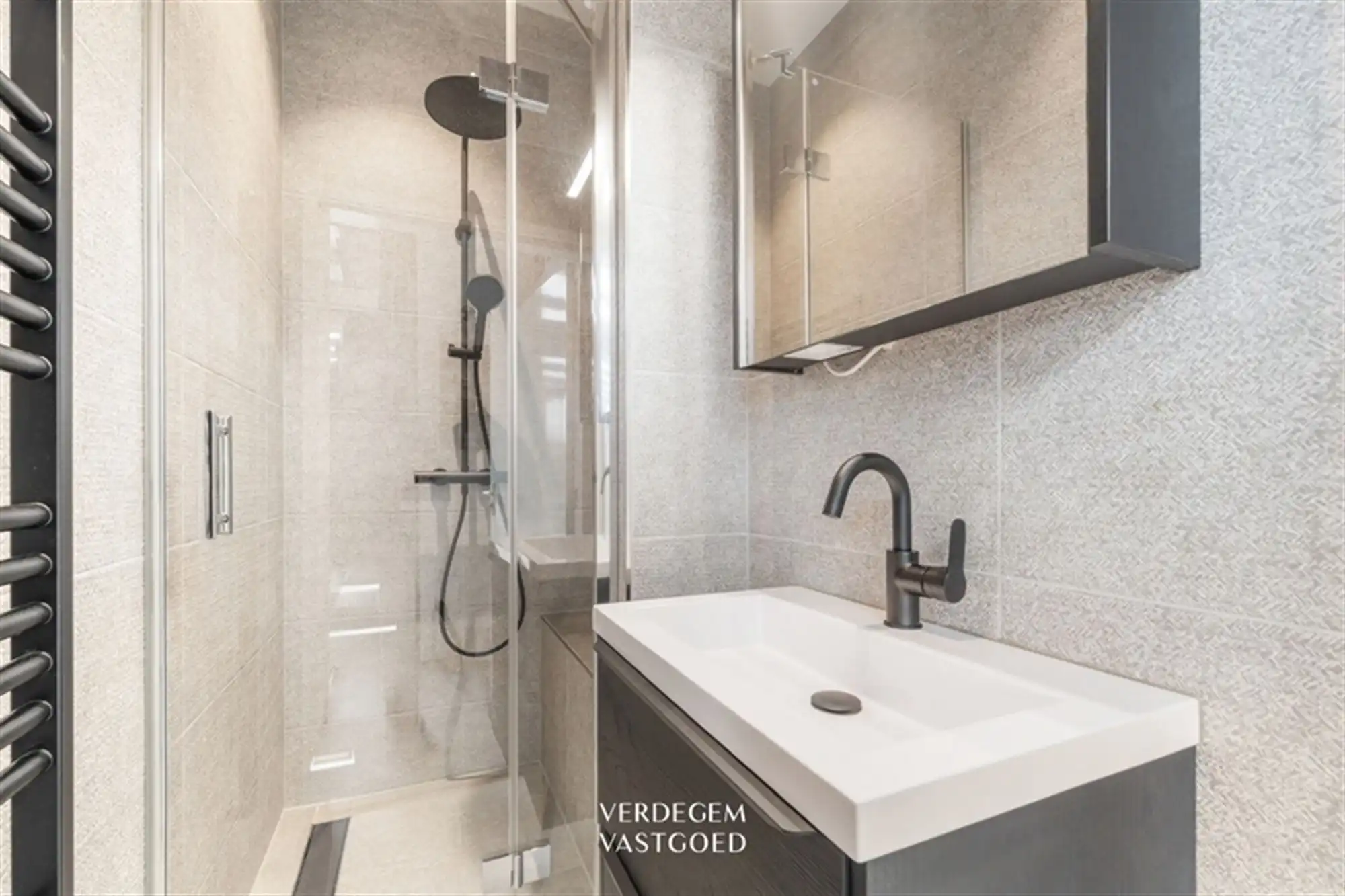 Modern wonen met prachtige geniettuin in het rustige Heikant foto 24