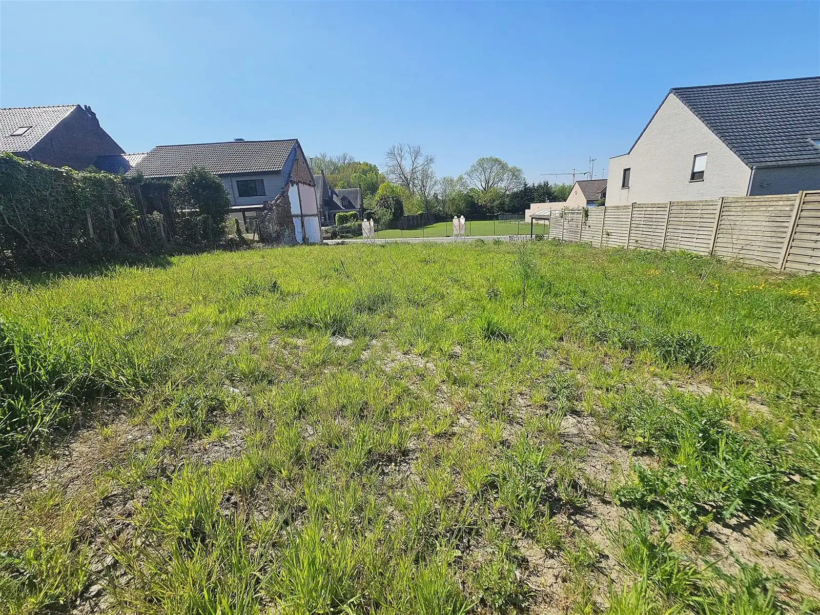 Bouwgrond voor gesloten bebouwing op toplocatie foto 3