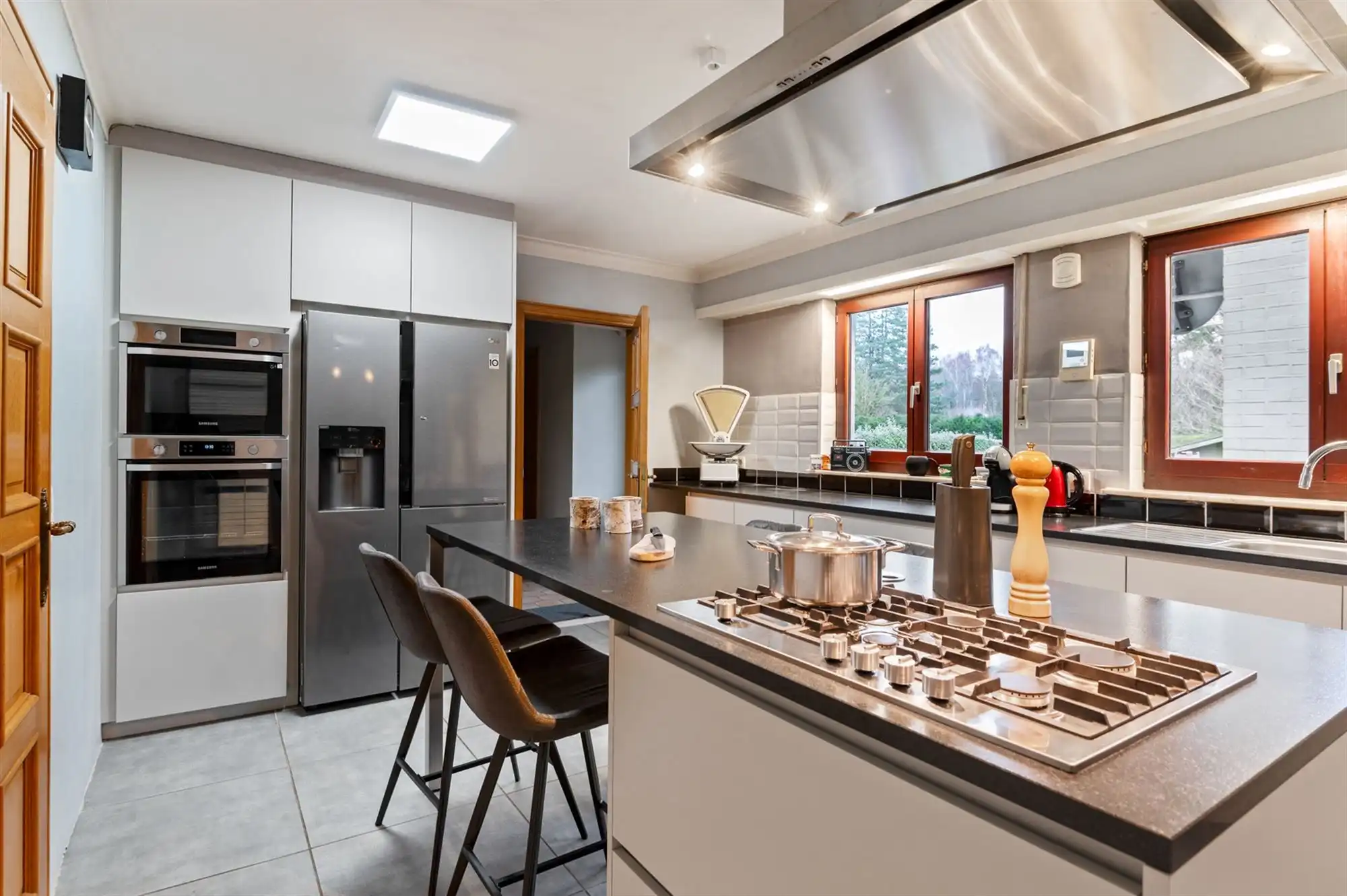 Landelijke villa met 5 slaapkamers op ca. 2.226 m2. foto 8