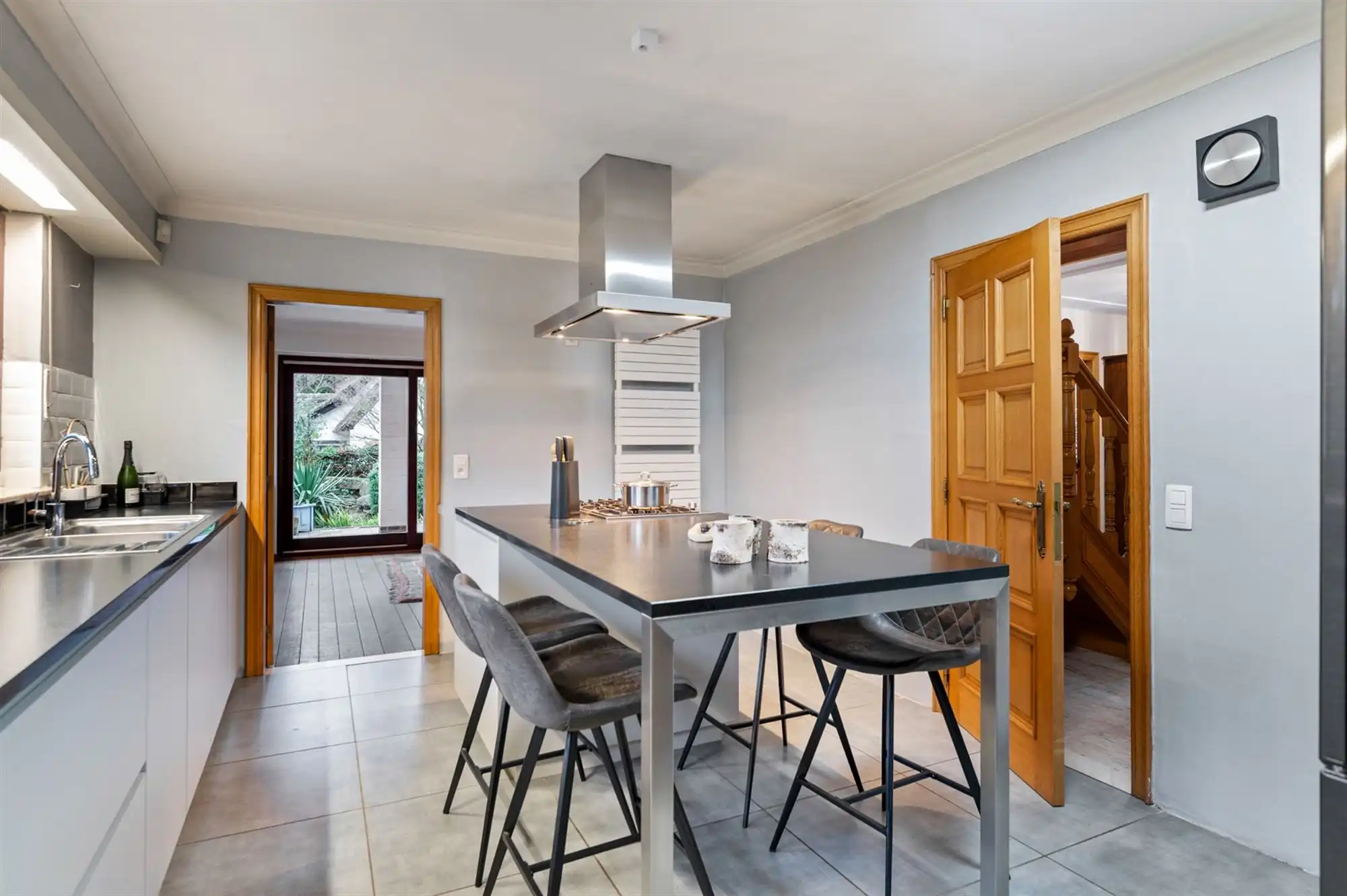 Landelijke villa met 5 slaapkamers op ca. 2.226 m2. foto 8