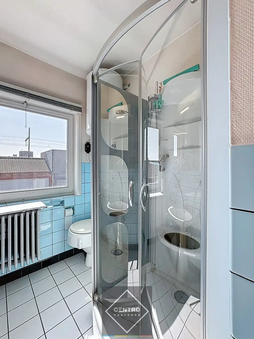 UITERST interessant gelegen woning te Sint-Andries! foto 11